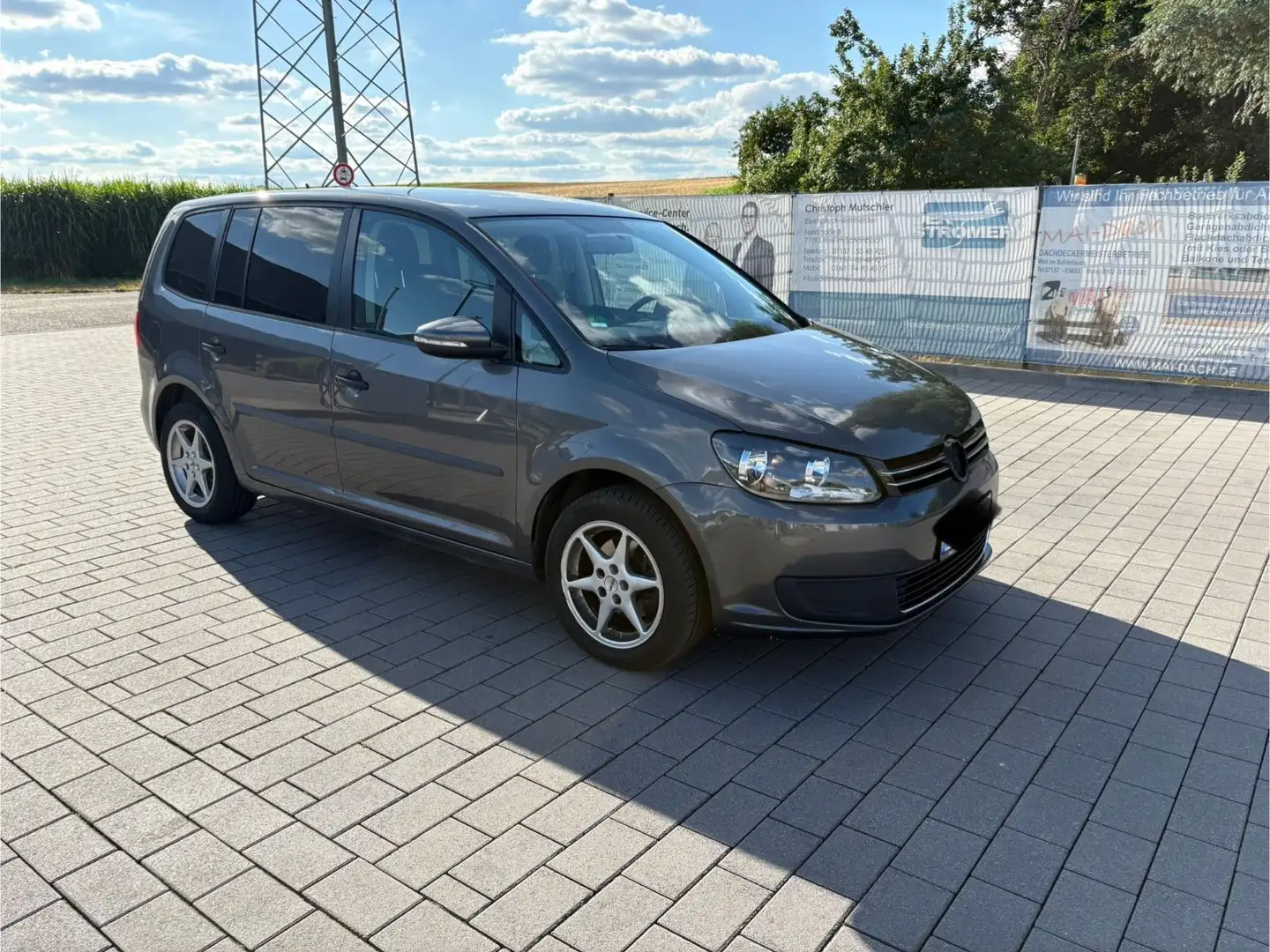Volkswagen Touran Trendline Gri - 2
