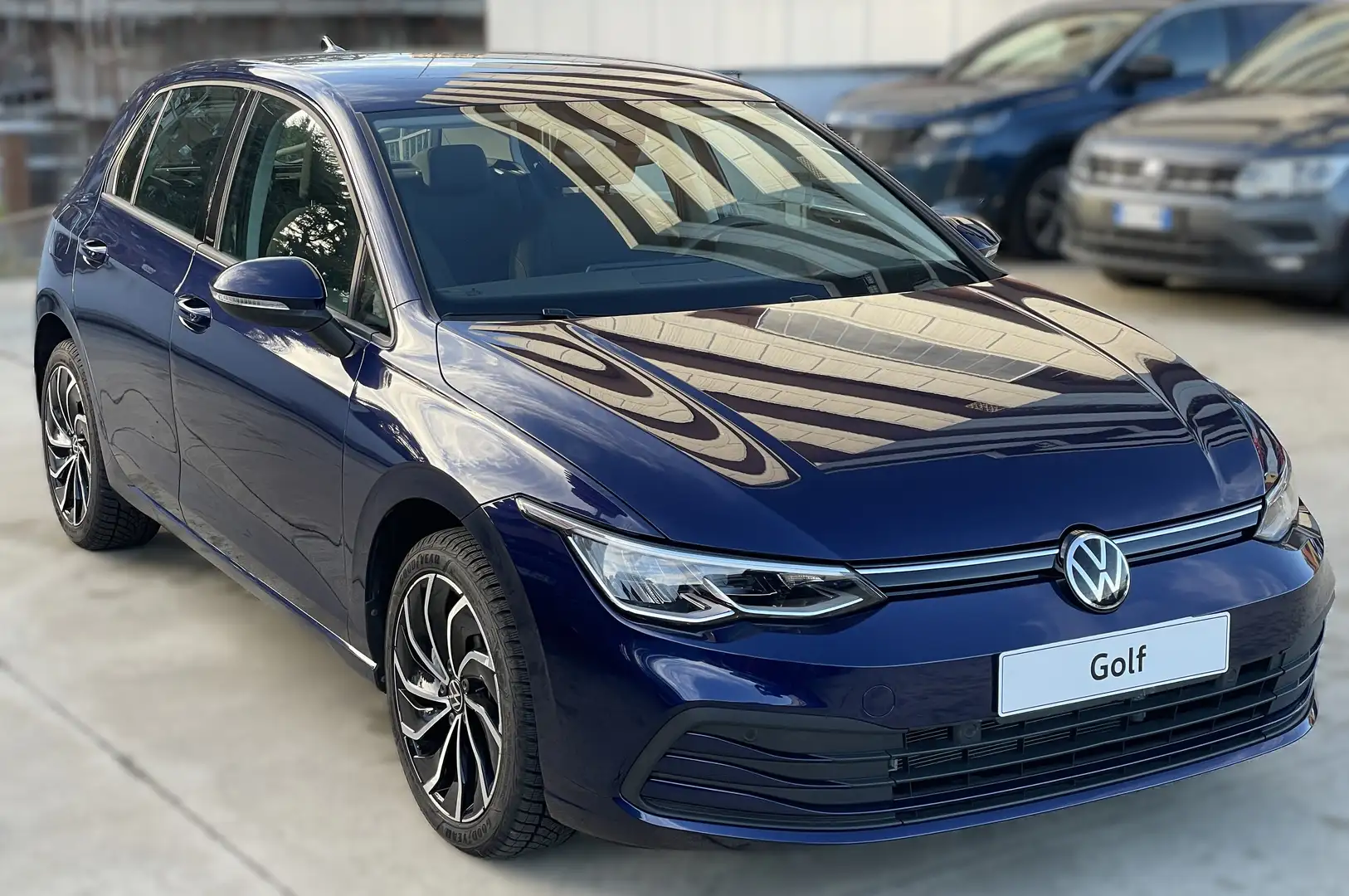 Volkswagen Golf Golf VIII 1.0 eTSI evo Life 110cv DSG Mild Hybrid Blu/Azzurro - 1