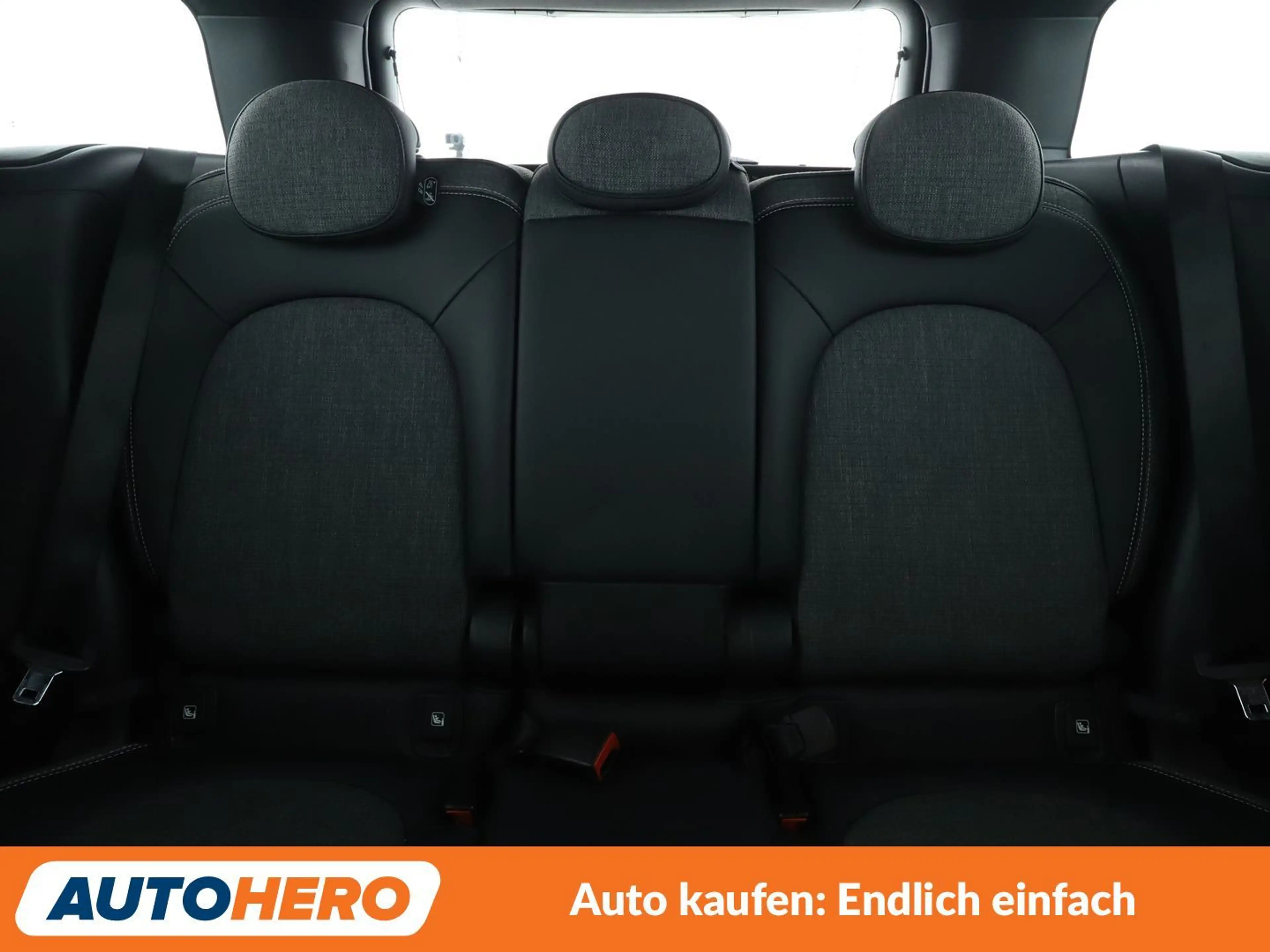 MINI One Countryman One Classic Trim Aut.*NAVI*LED*TEMPO* — photo 15