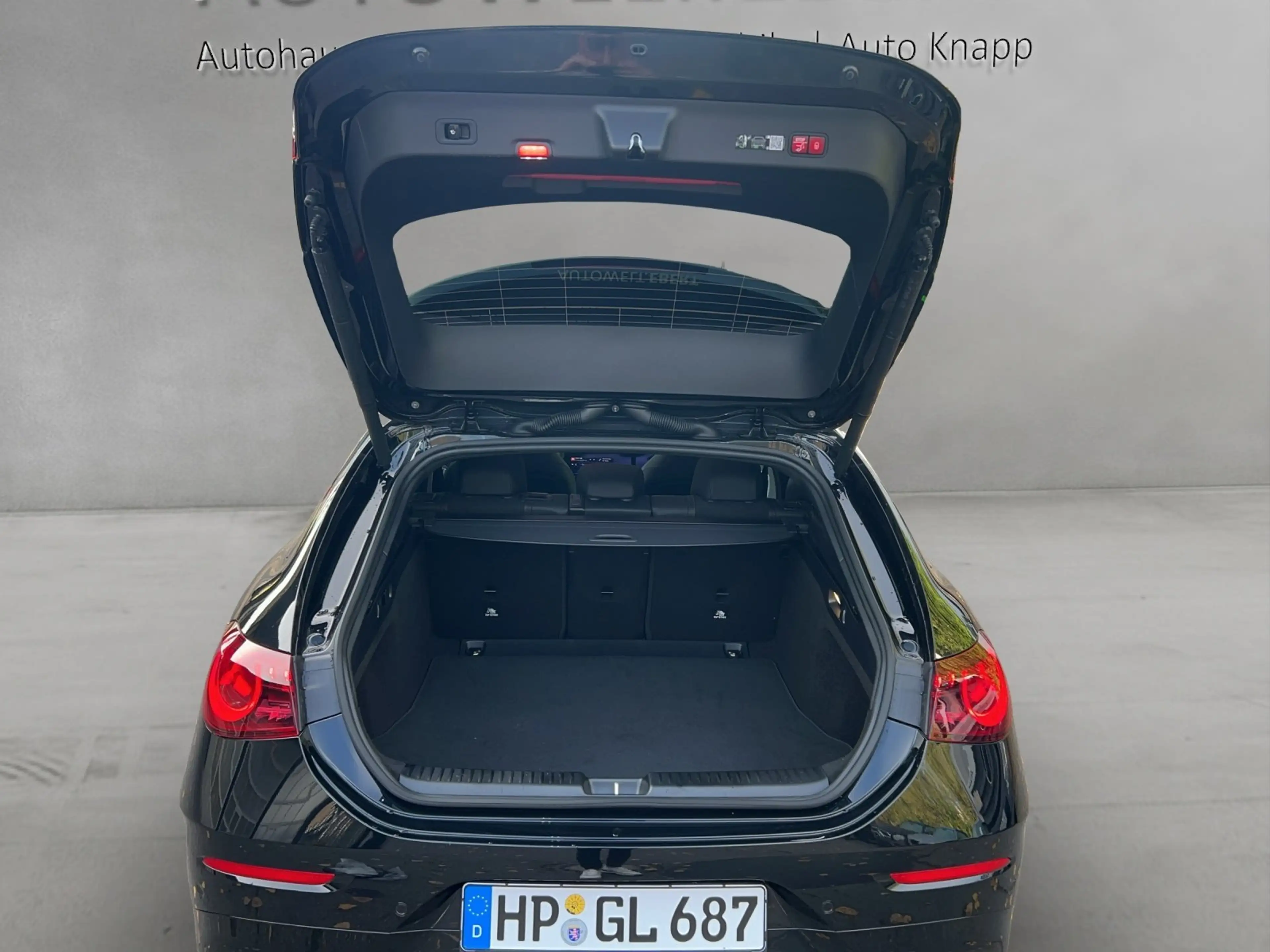 Mercedes-Benz CLA 250 + SB AMG AHK Burm Keyless Pano Superscree — photo 7