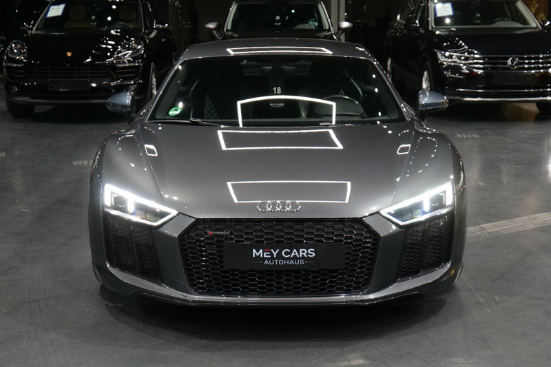 Audi R8 Coupe 5.2 FSI quattro plus *Carbon* — photo 4