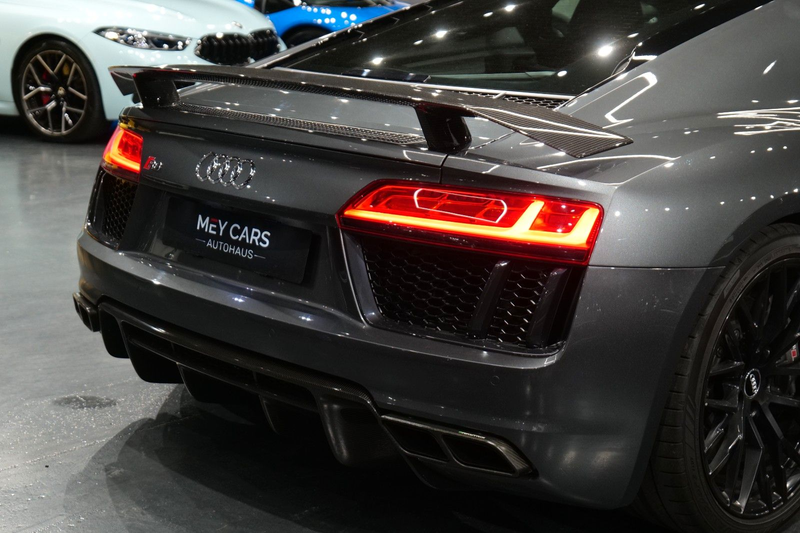 Audi R8 Coupe 5.2 FSI quattro plus *Carbon* — photo 11