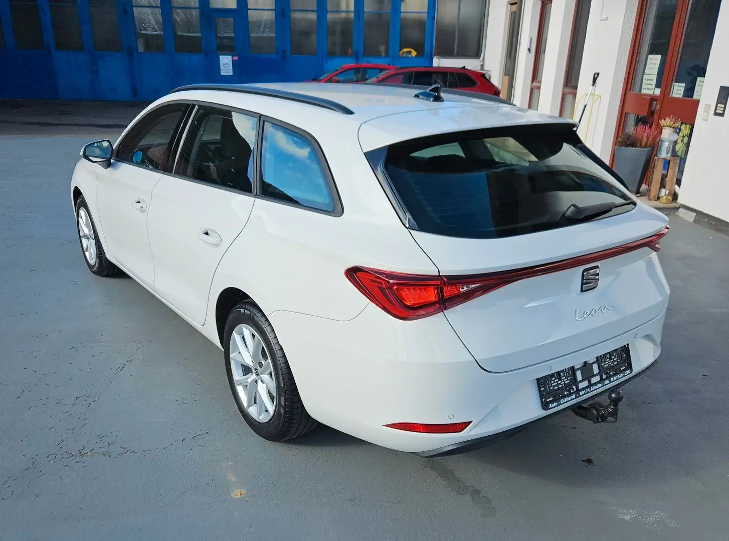 SEAT Leon Sportstourer Style AHK LED SHZ LHZ DAB Weiß - 2