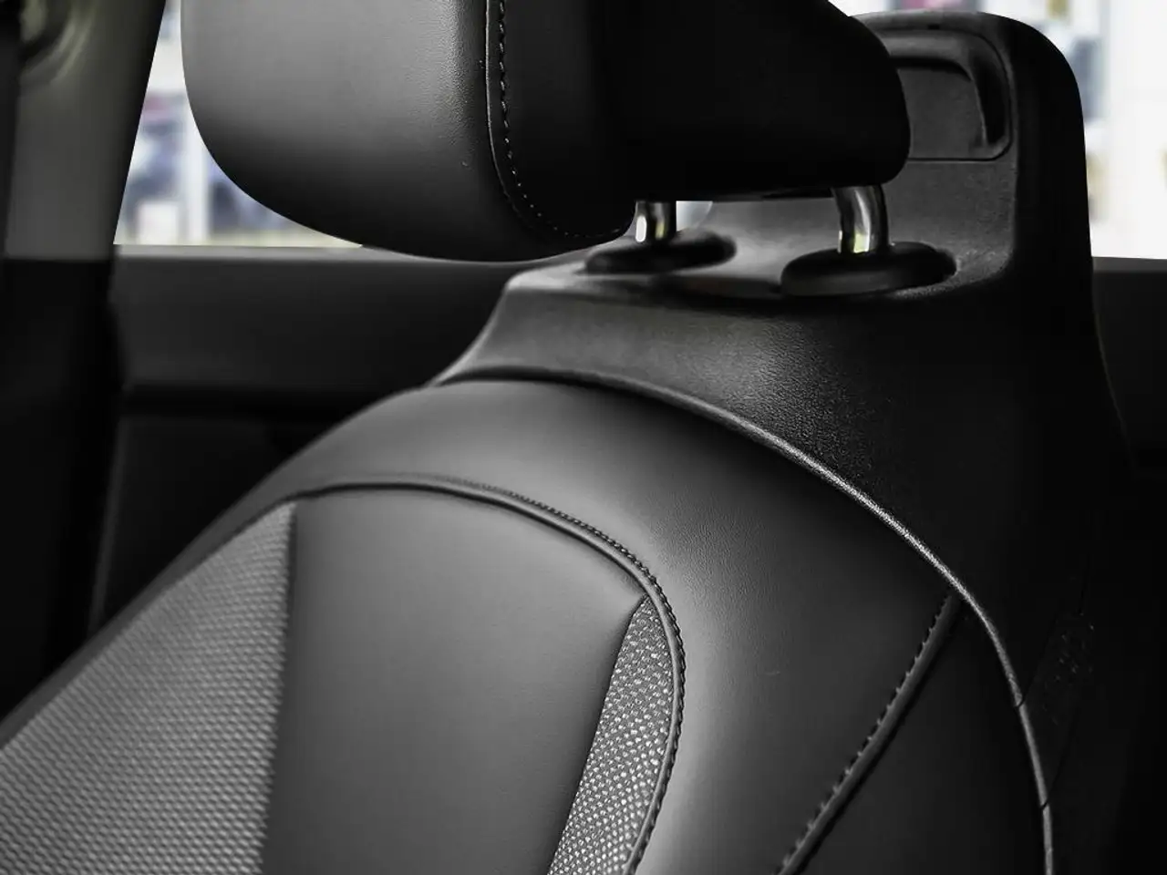 Kia Niro снимка Kia Niro