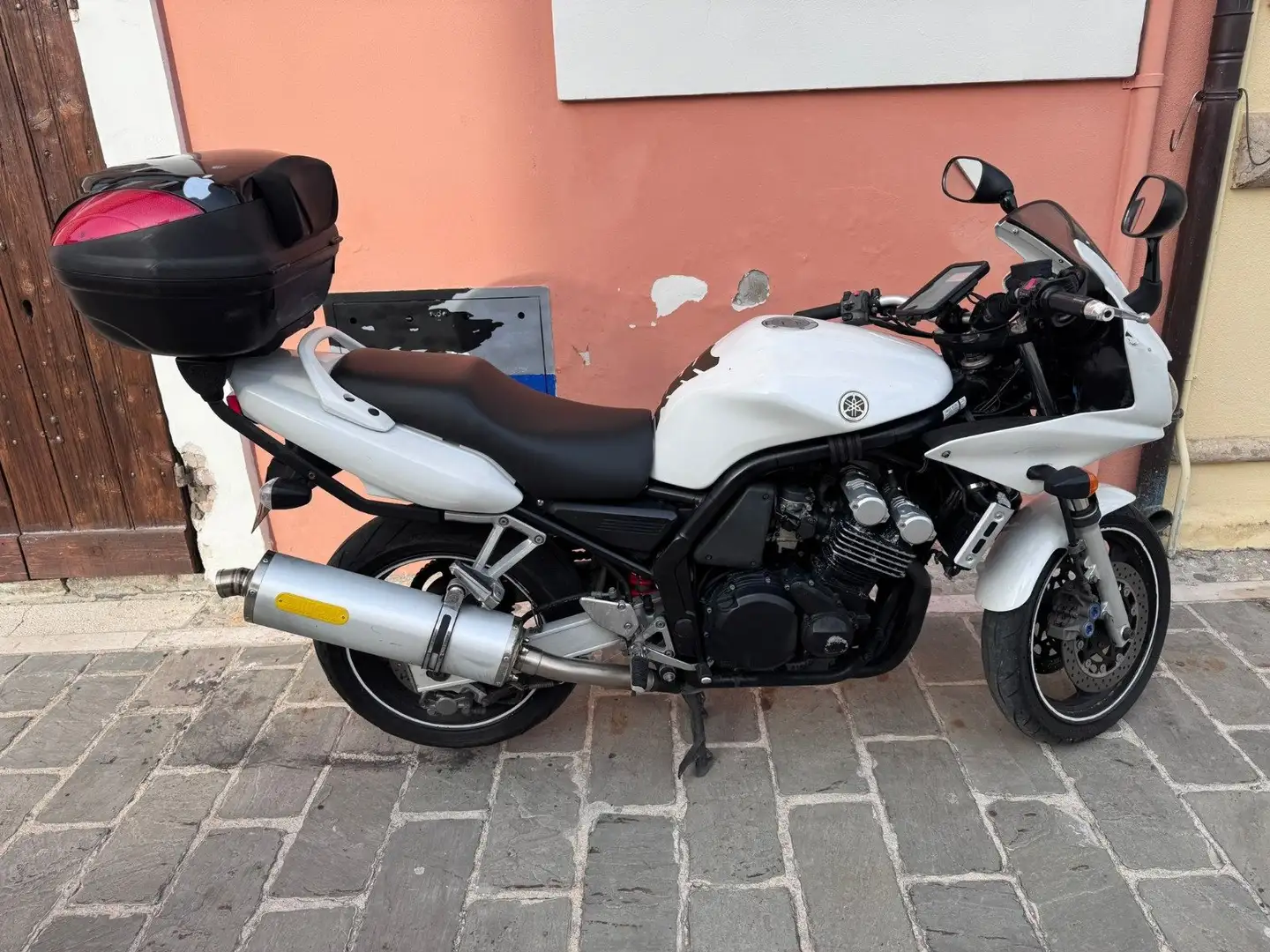 Yamaha FZS 600 Fazer Bianco - 2