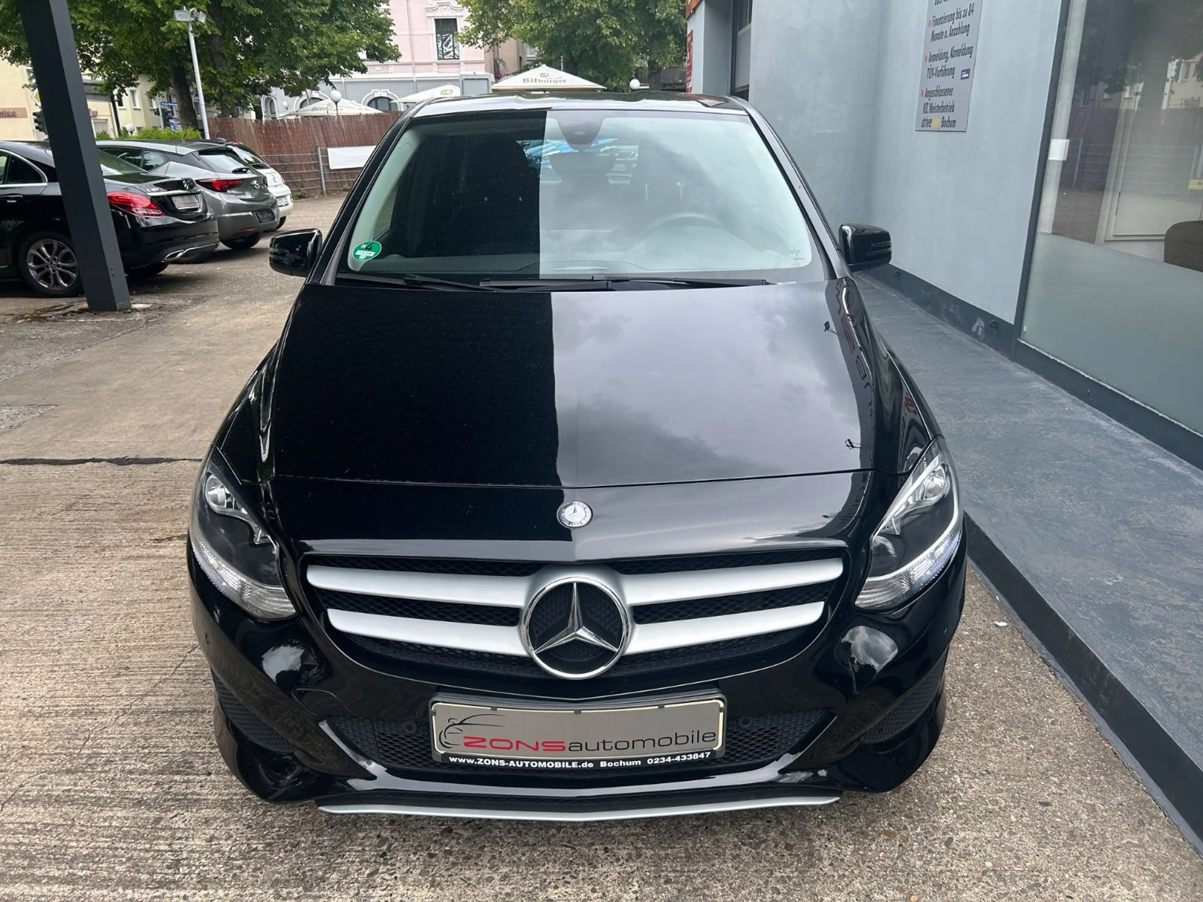 Mercedes-Benz B 160 Automatik+Navi+BT+LM+SHZ+PDC+Tempomat — photo 3