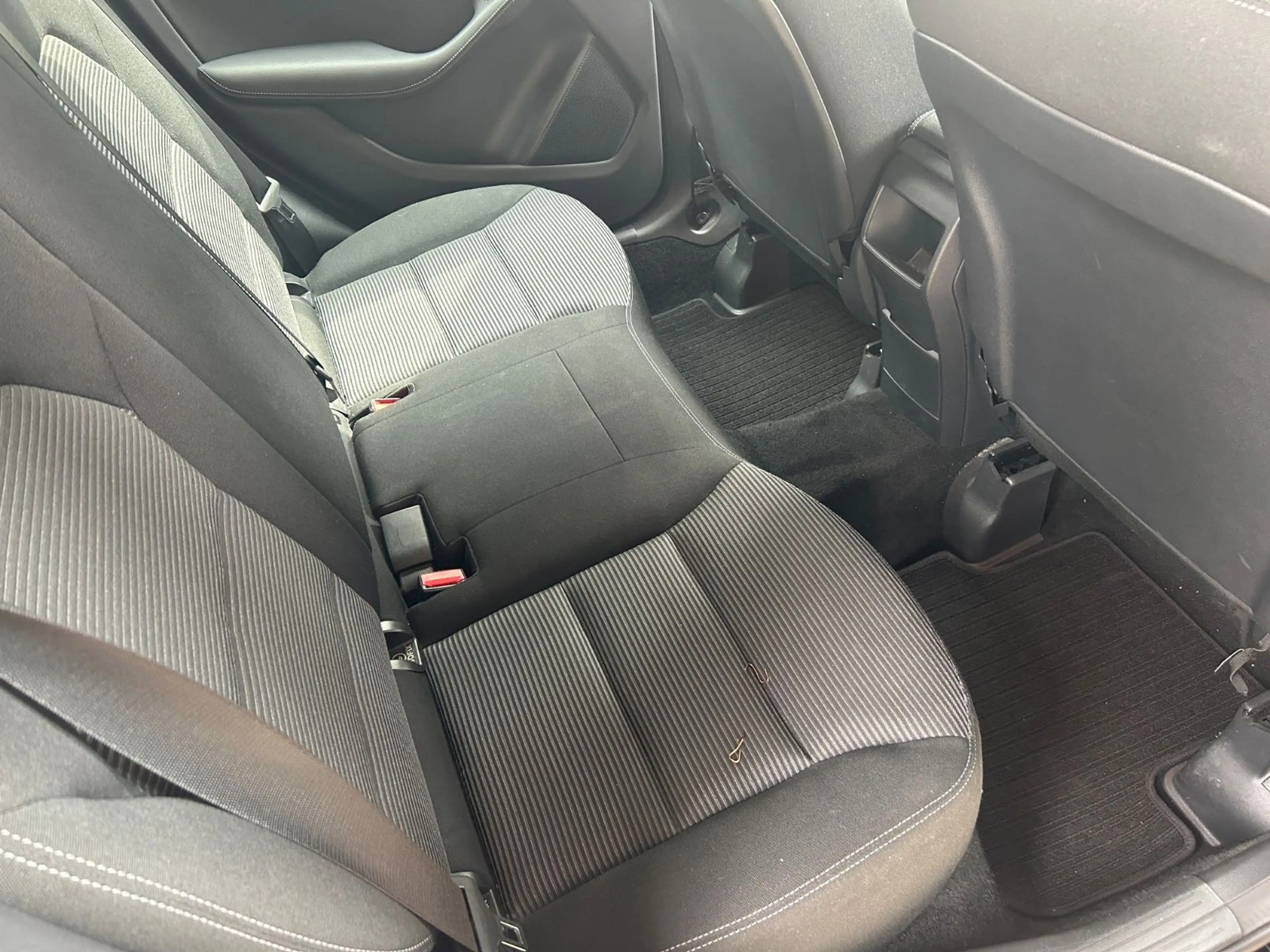Mercedes-Benz B 160 Automatik+Navi+BT+LM+SHZ+PDC+Tempomat — photo 14