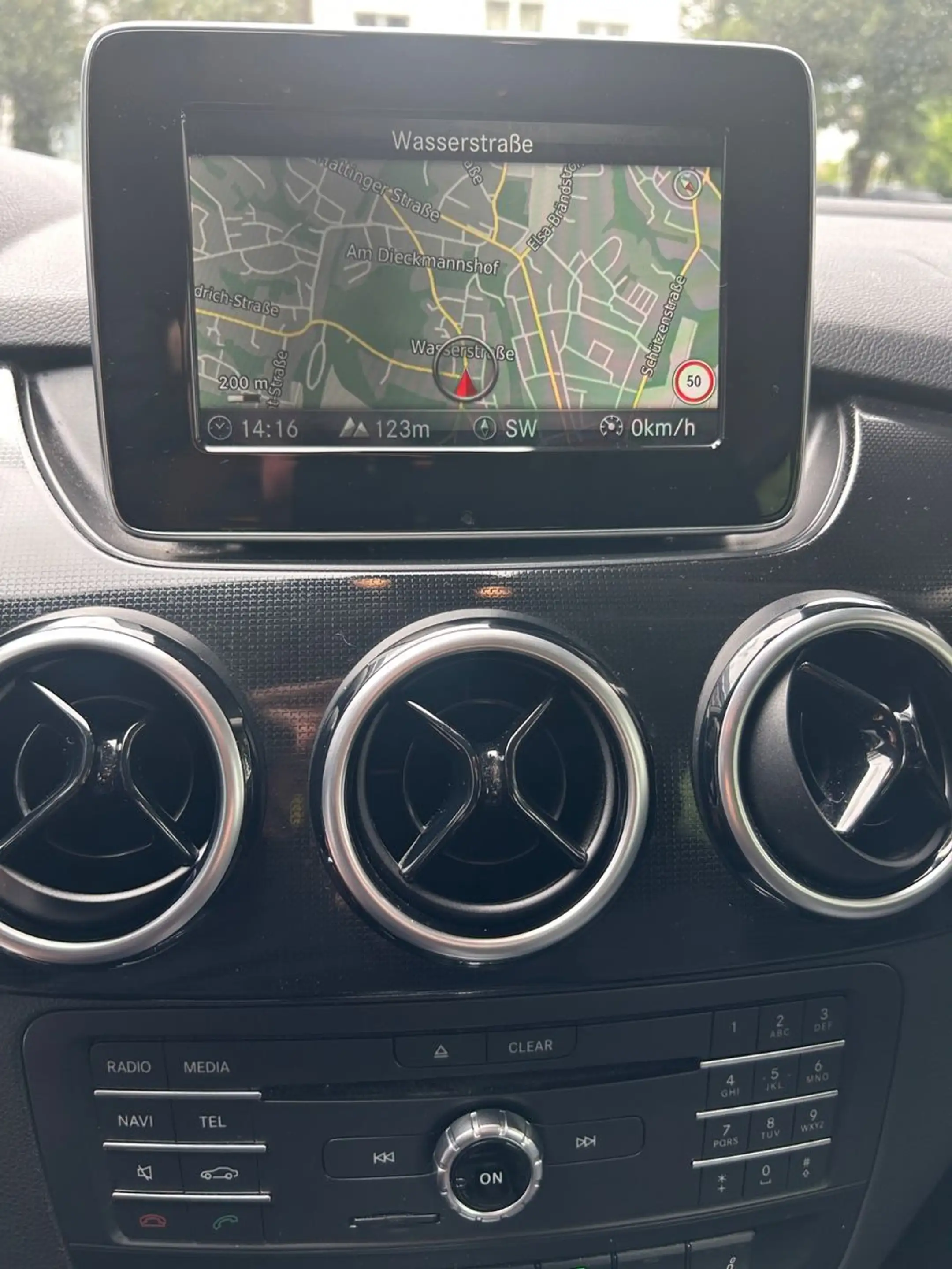 Mercedes-Benz B 160 Automatik+Navi+BT+LM+SHZ+PDC+Tempomat — photo 10