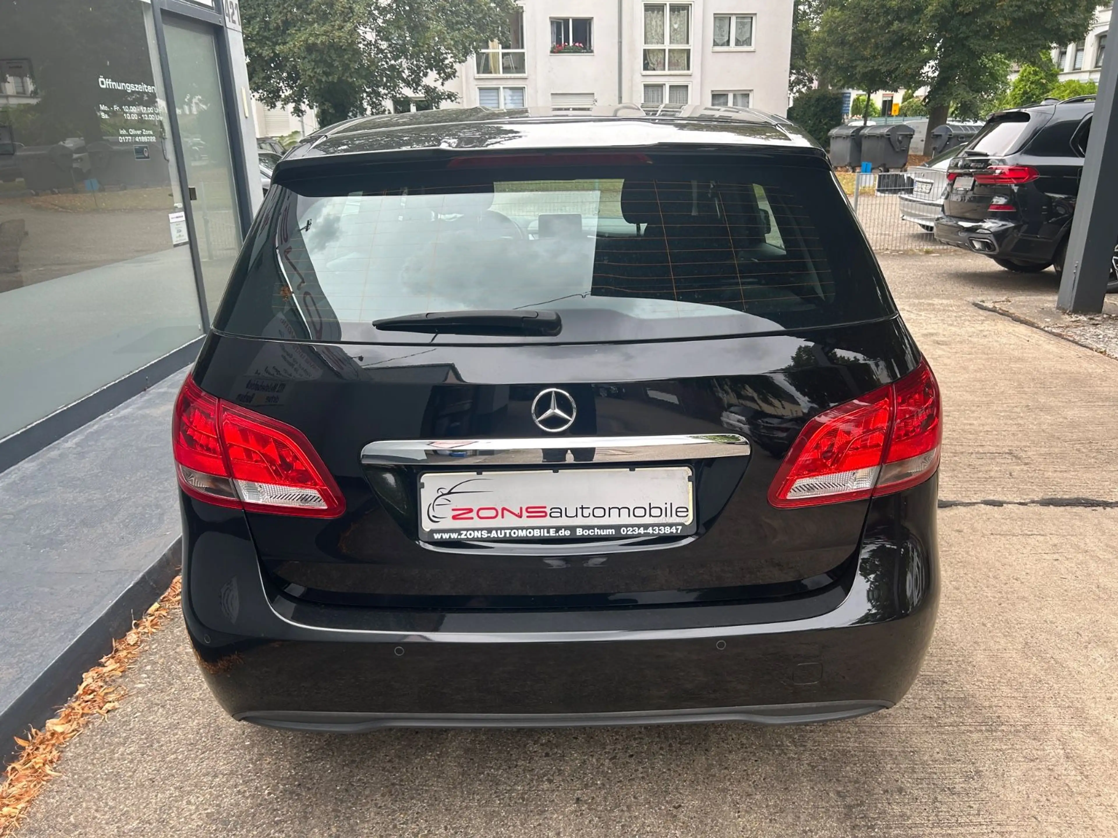 Mercedes-Benz B 160 Automatik+Navi+BT+LM+SHZ+PDC+Tempomat — photo 6