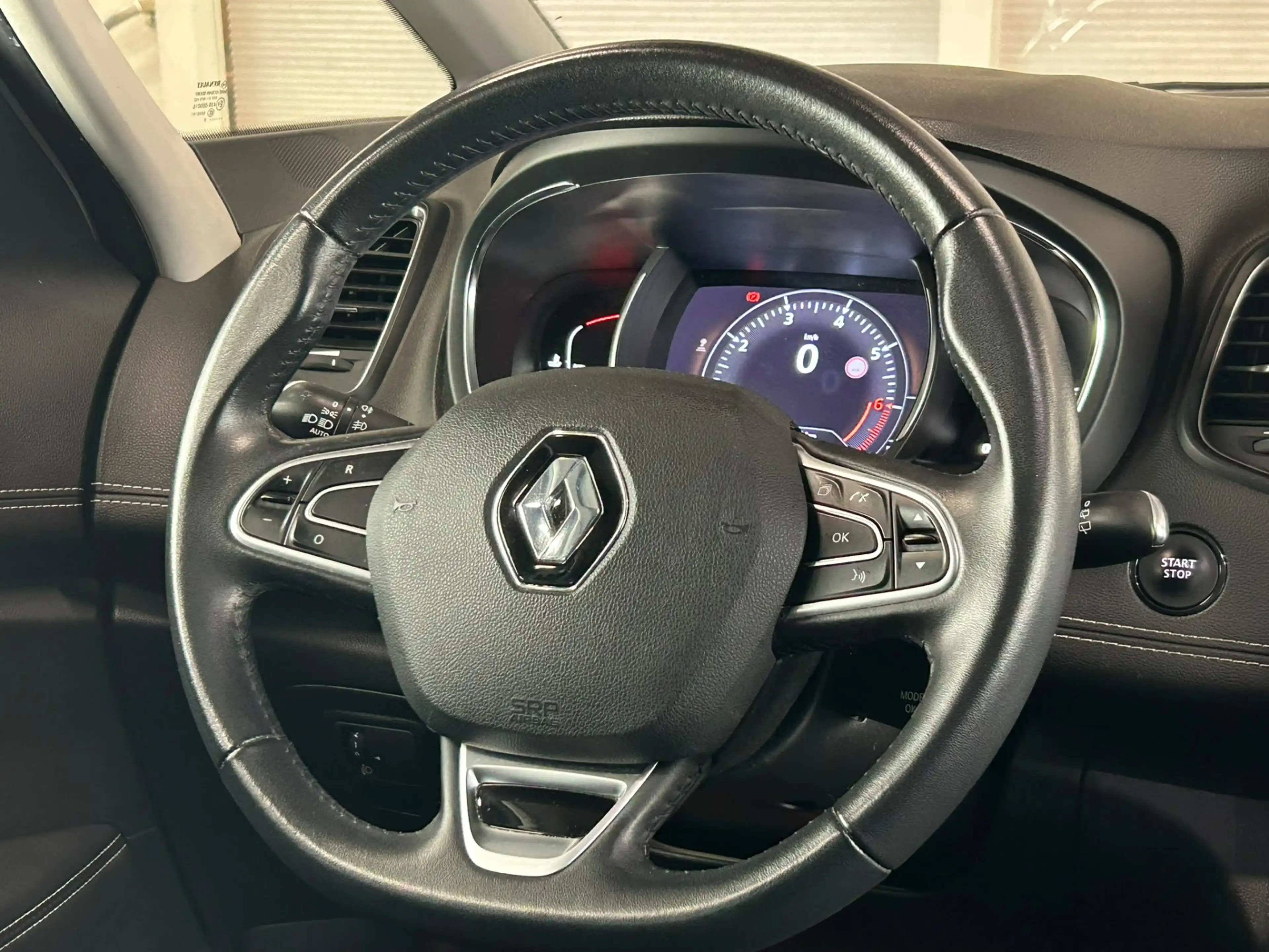 Renault Scenic 1.3 TCe Intens — photo 7