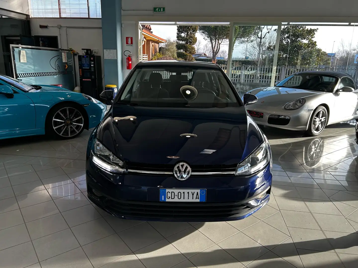 Volkswagen Golf 5p 1.0 tsi Business 115cv Синій - 2