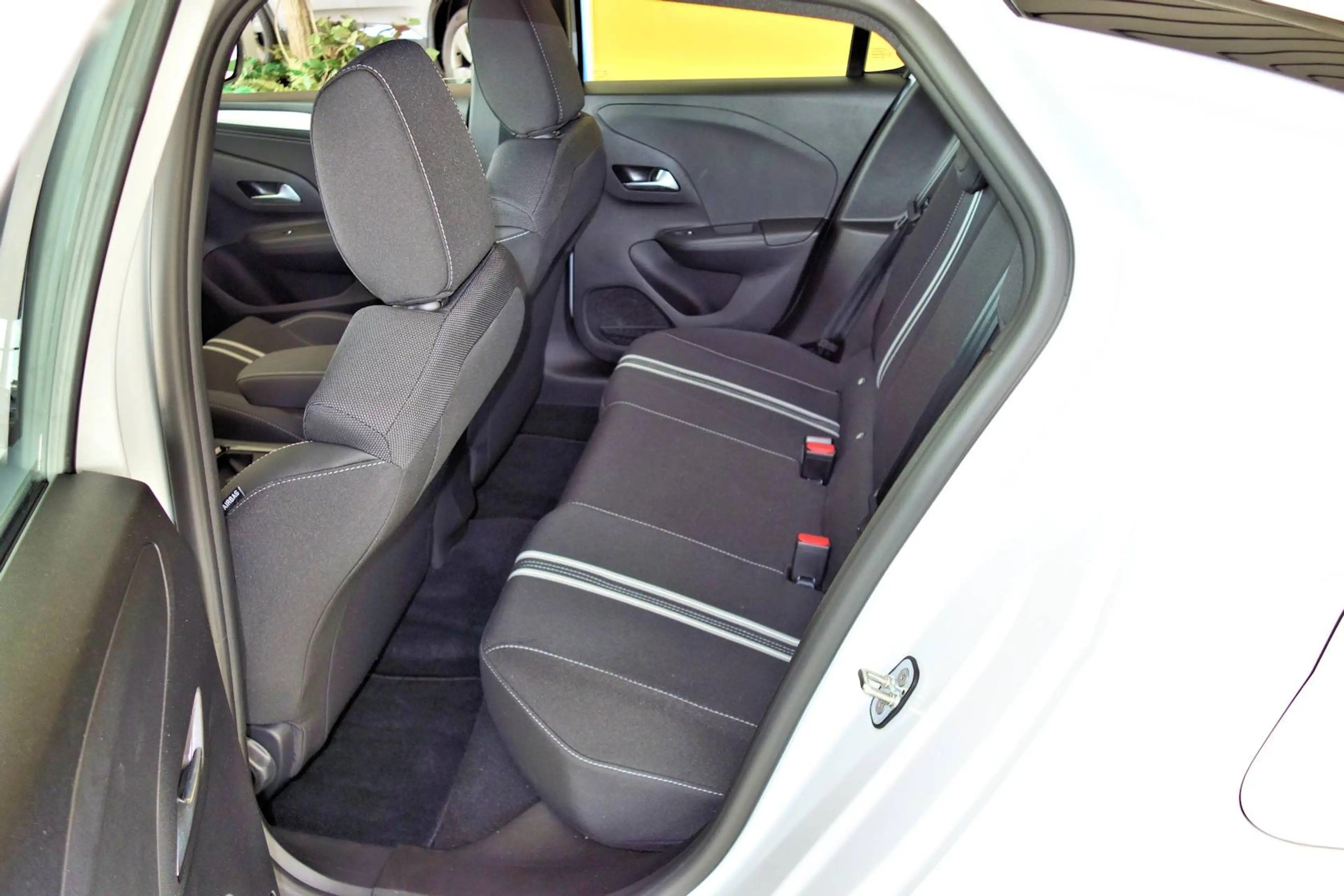 Opel Corsa -e GS 156PS LED,Rückfahrkamera,Allwetterreifen Top — photo 14