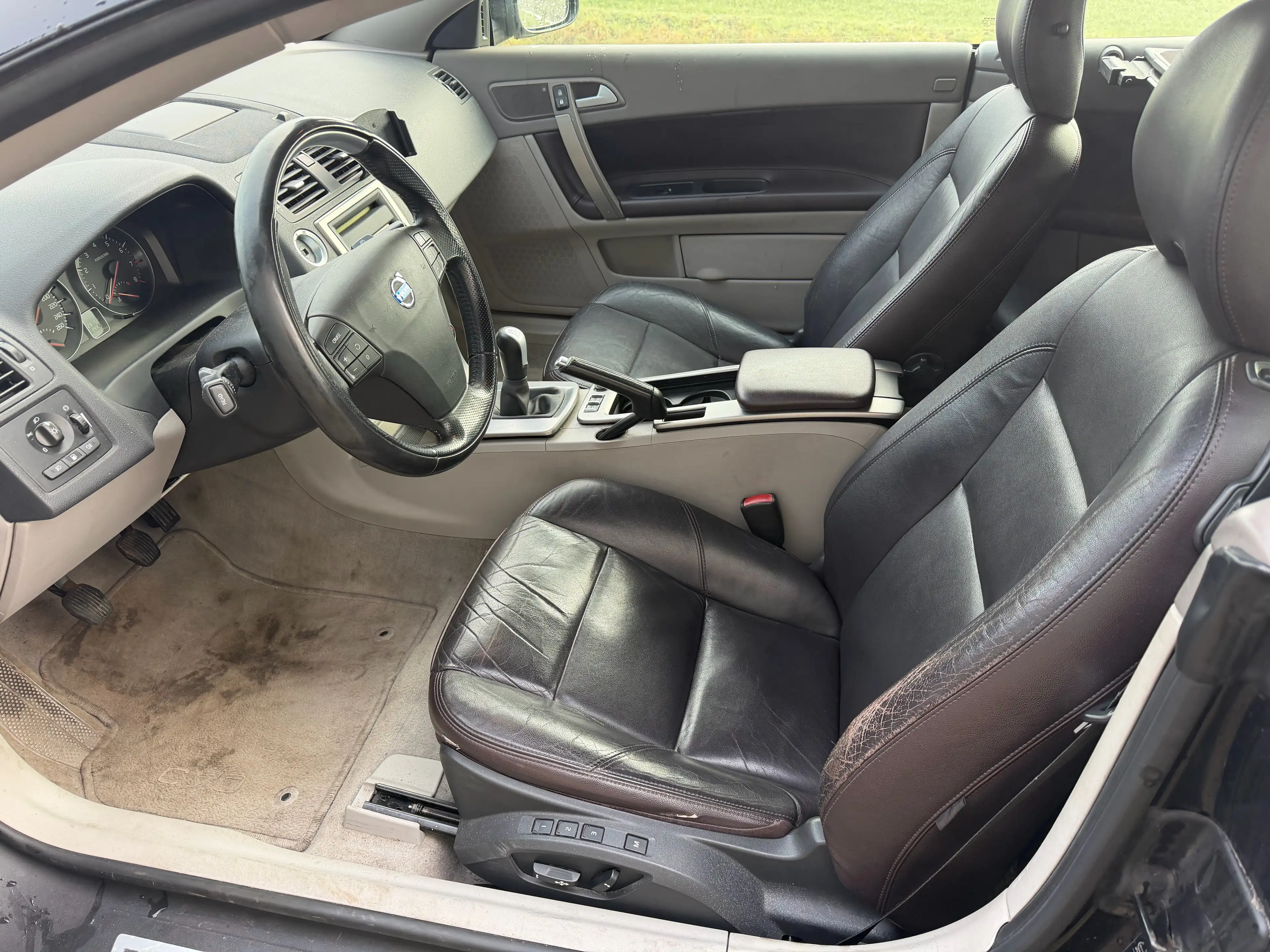Volvo C70 2.5 T5 Momentum — photo 13