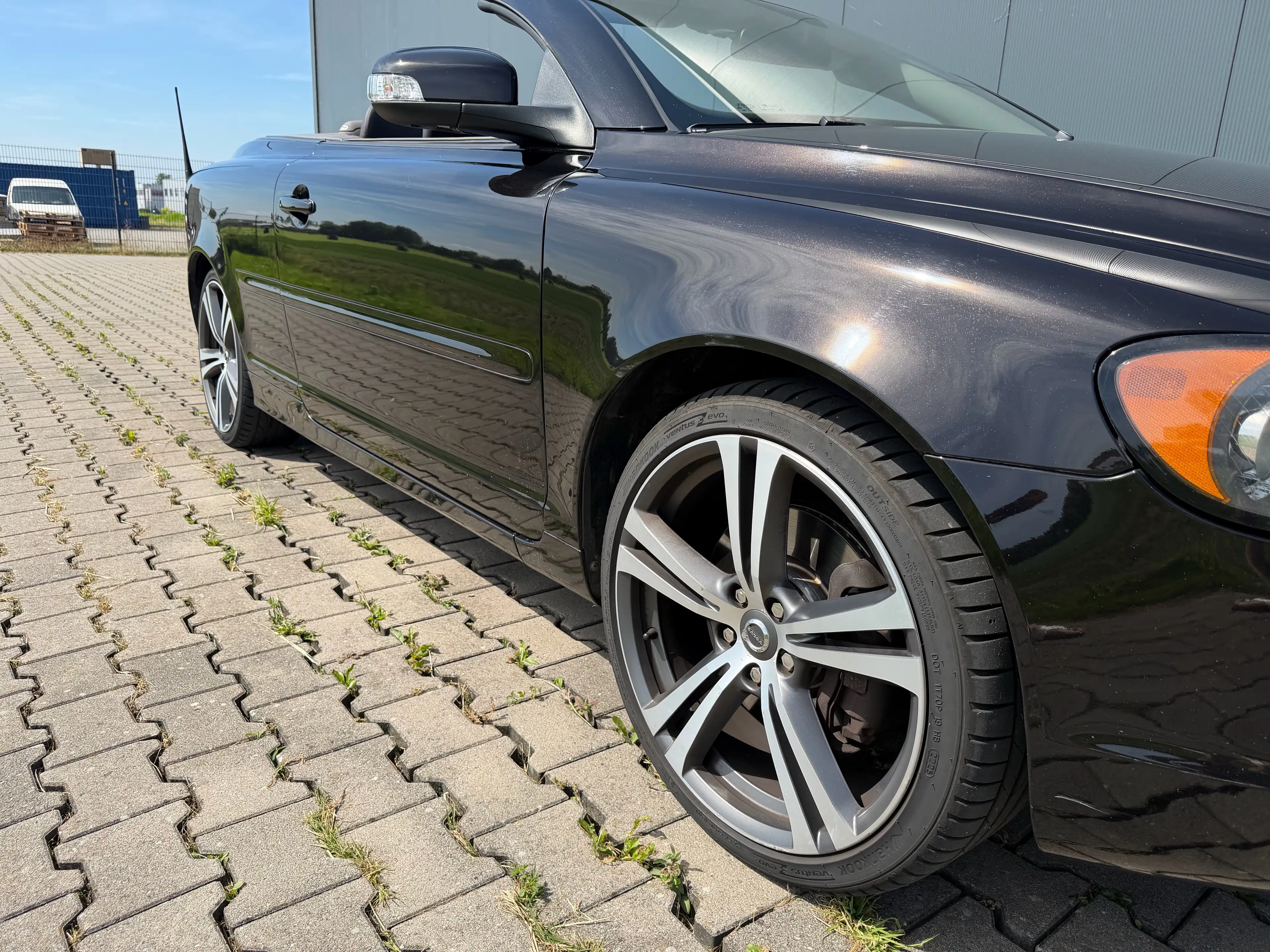 Volvo C70 2.5 T5 Momentum — photo 8