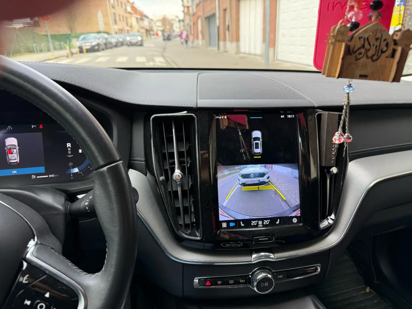 Volvo XC60 2.0 B4 MHEV Core - 2