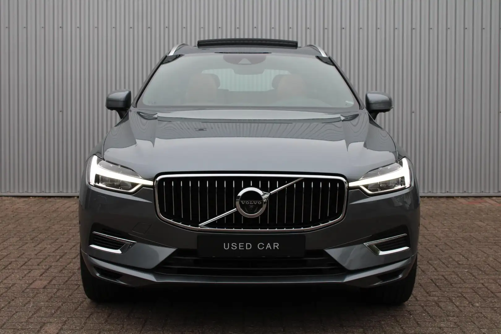 Volvo XC60 T8 Twin Engine AWD Inscription | Luchtvering|Adapt Grijs - 2