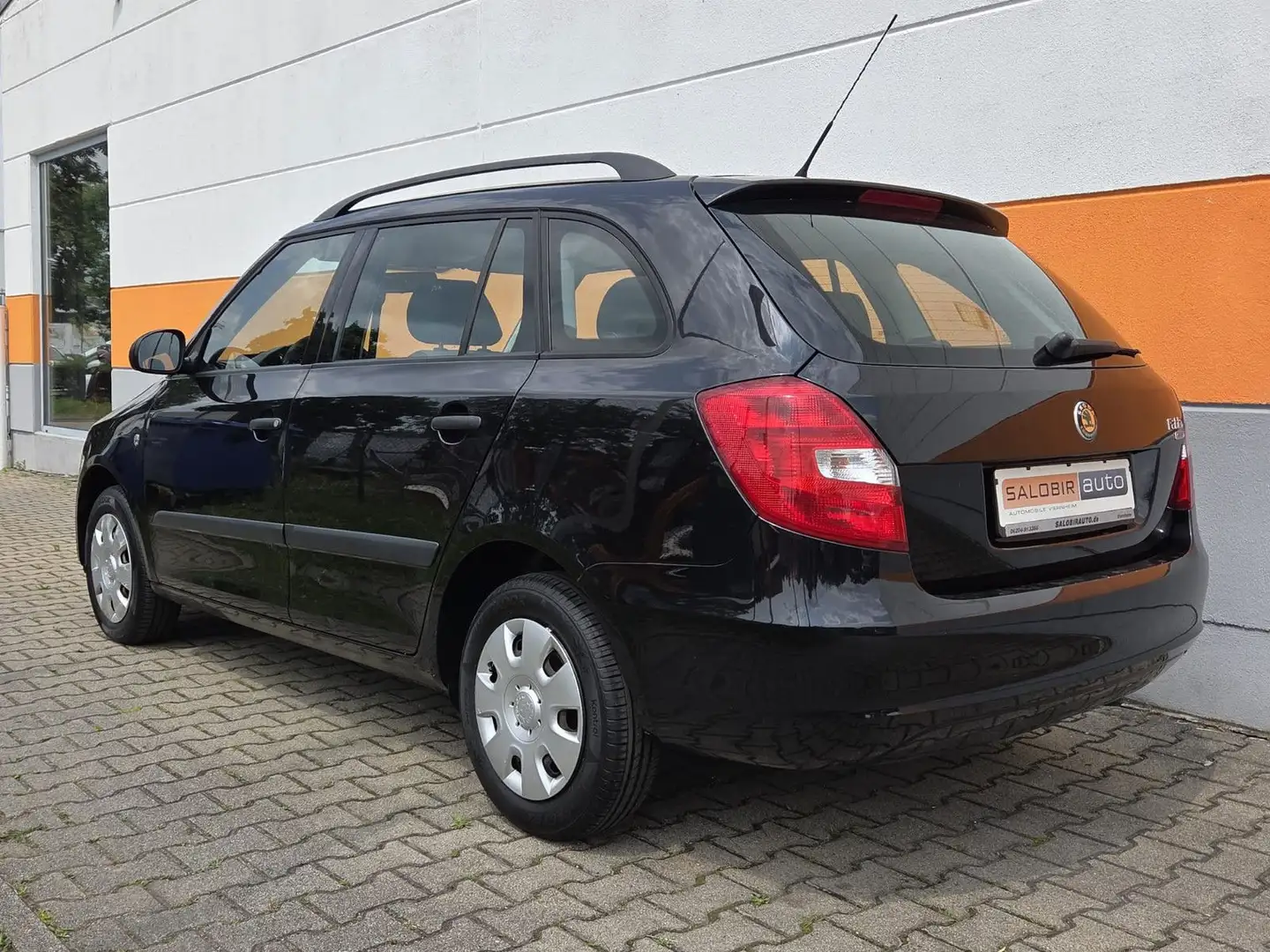 Skoda Fabia Combi Cool Edition Klima ISOFIX Noir - 2