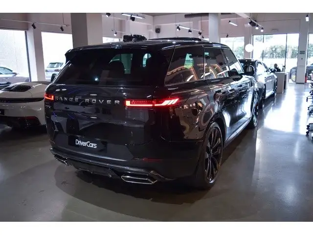 Land Rover Range Rover Sport view 28