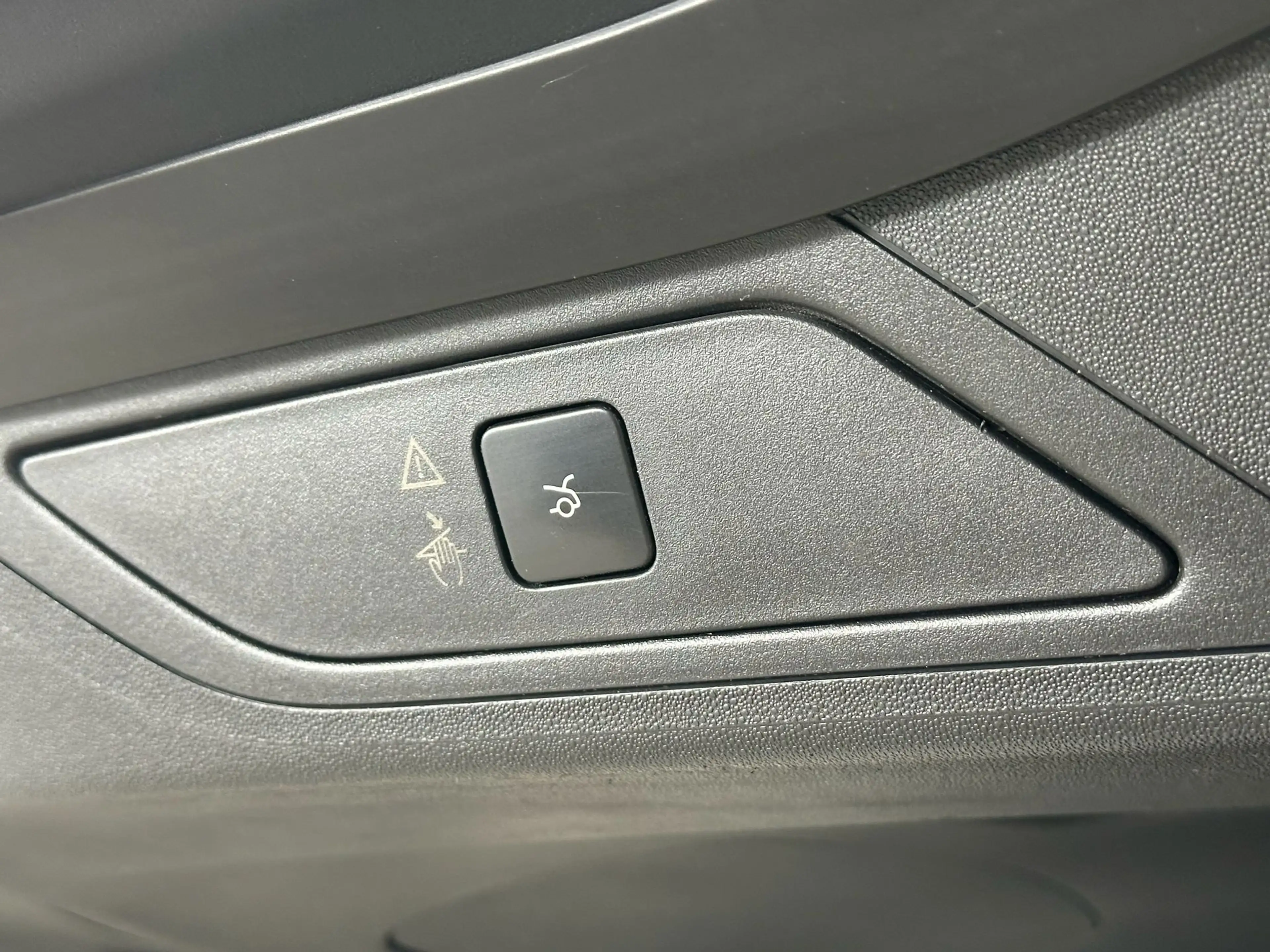 Citroen Grand C4 SpaceTourer Exclusive Aut. // 7-SITZER // AHK // KAMERA // — photo 9