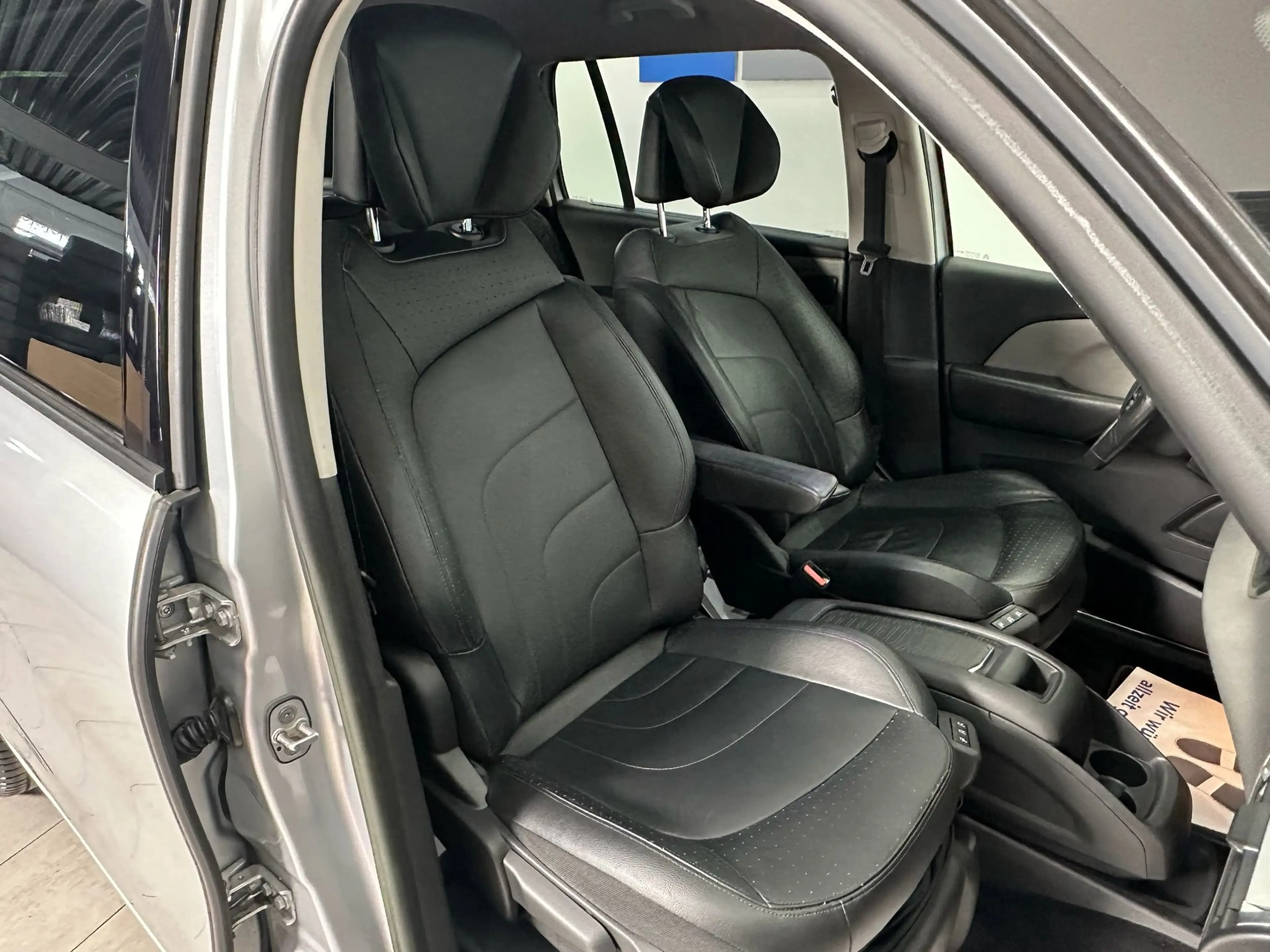 Citroen Grand C4 SpaceTourer Exclusive Aut. // 7-SITZER // AHK // KAMERA // — photo 15