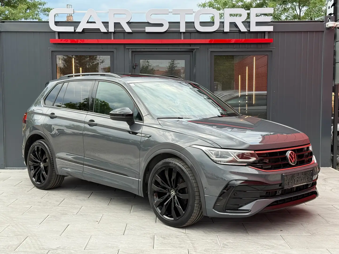 Volkswagen Tiguan 2,0TDI-R-Line|Pano|ACC|Kamera|Keyless|Navi|MwSt. Grau - 1