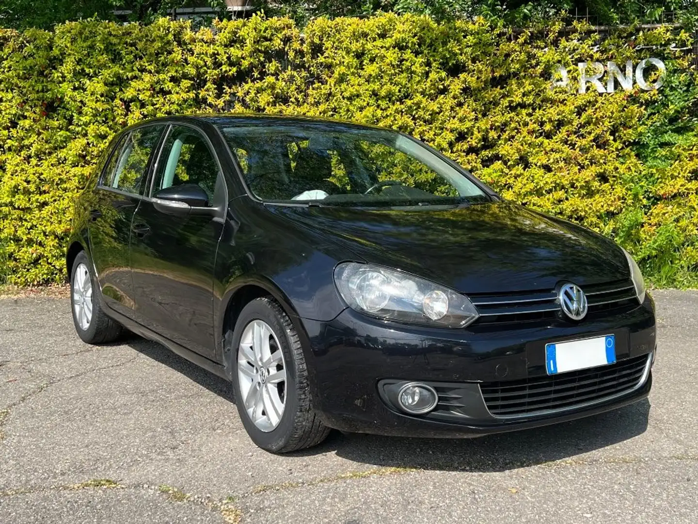 Volkswagen Golf 1.6 TDI DPF 5p. Highline Schwarz - 1