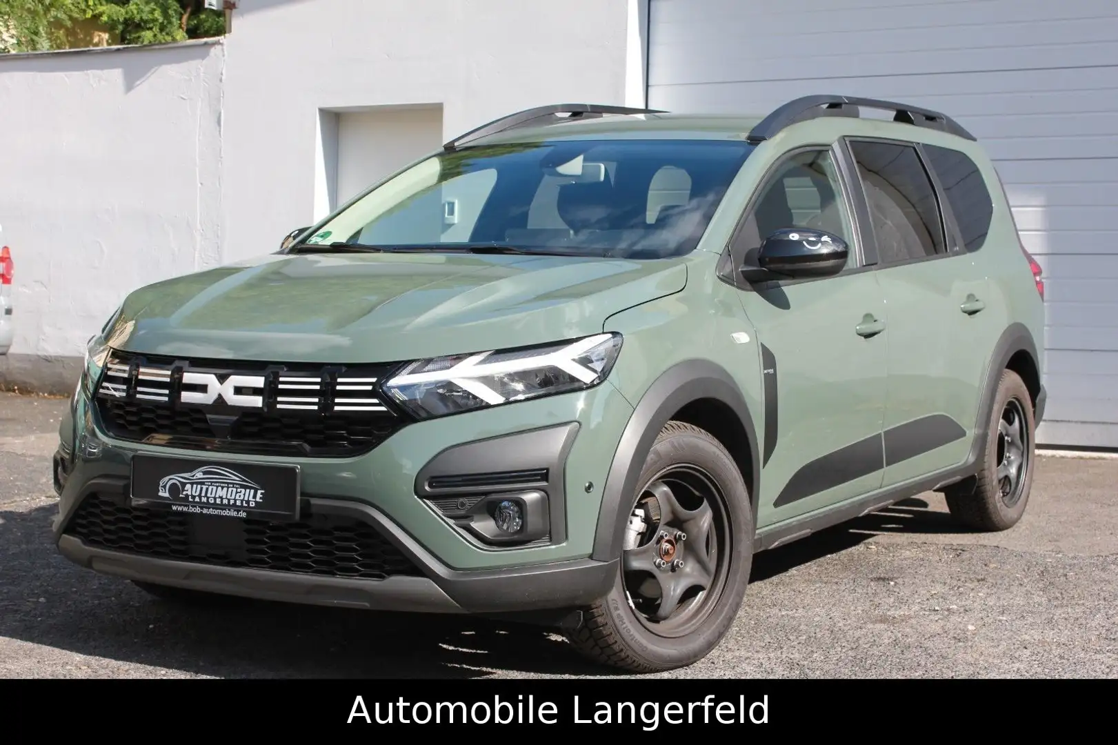 Dacia Jogger Extreme+ NAVI TEMPOMAT KLIMAAUTOMATIK Grau - 2