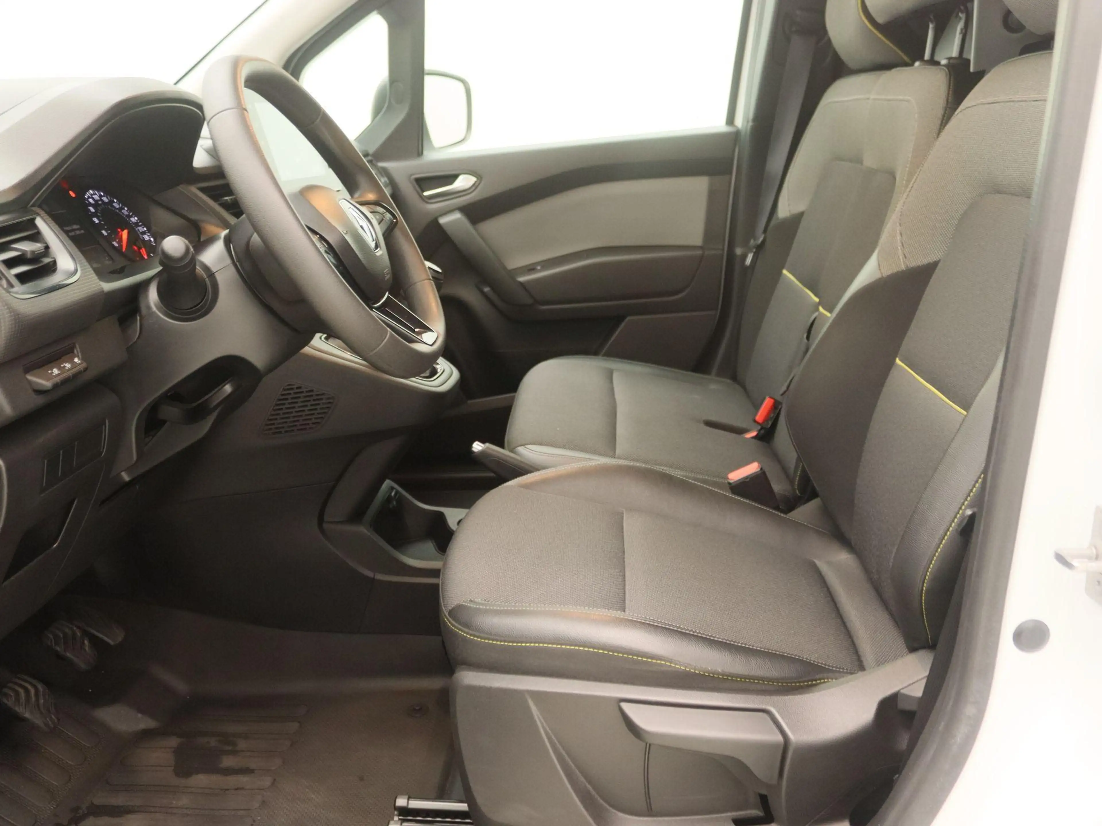 Renault Kangoo 1.5 Blue dCi 95 Comfort L1 — photo 11