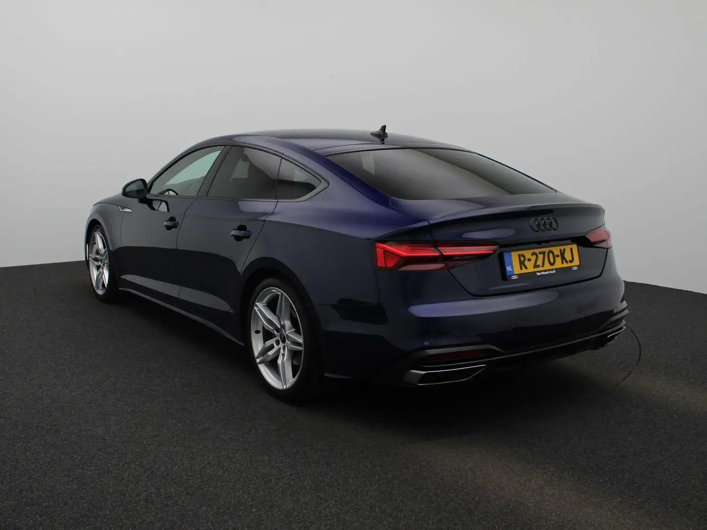 Audi A5 Sportback 40 TFSI Advanced Edition AUTOMAAT | VIRT Blauw - 2