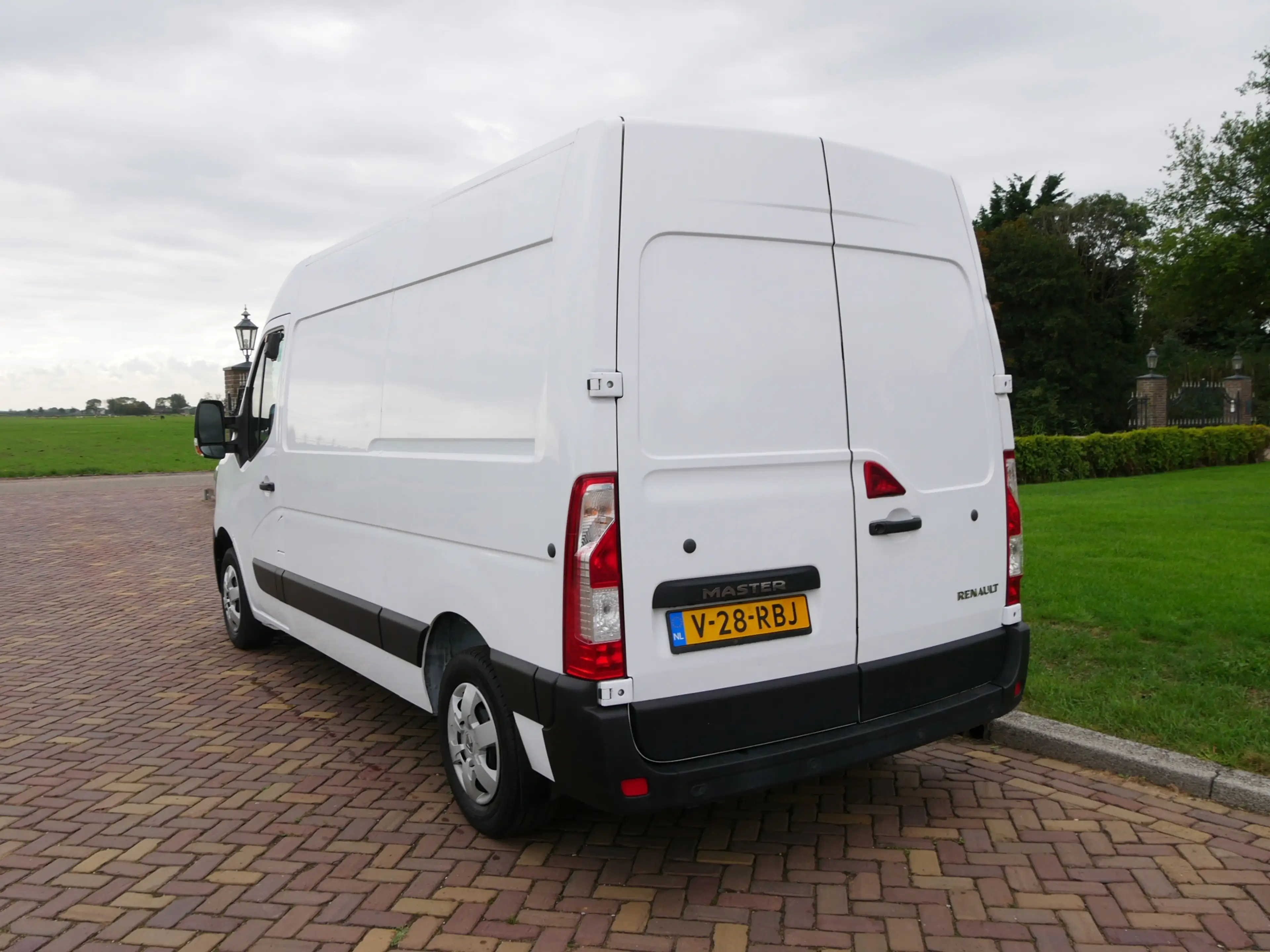 Renault Master T35 2.3 dCi 135 L2H2 Work Edition ** 11999 EX BTW — photo 9