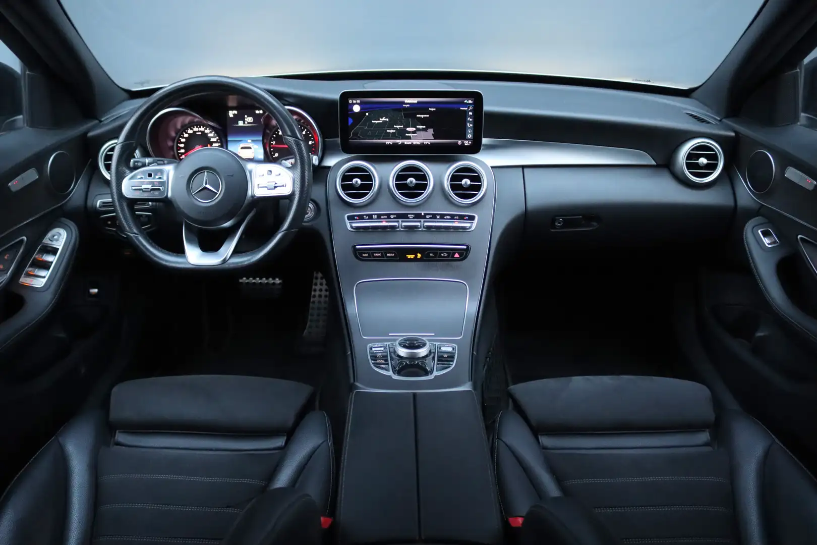 Mercedes-Benz C 220 Estate d Premium+ AMG Line | Camera | Trekhaak | M Grijs - 2