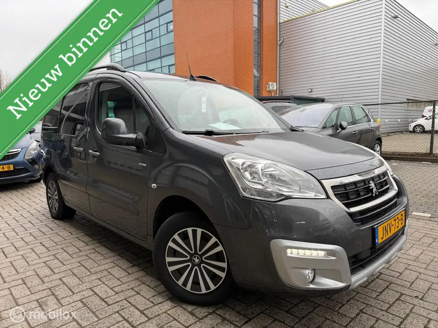 Peugeot Partner Tepee 1.2 PureTech Allure - 2