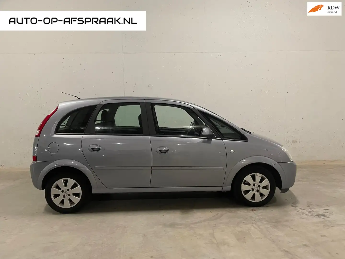 Opel Meriva 1.6-16V Cosmo Airco Cruise C. APK NAP Gris - 1