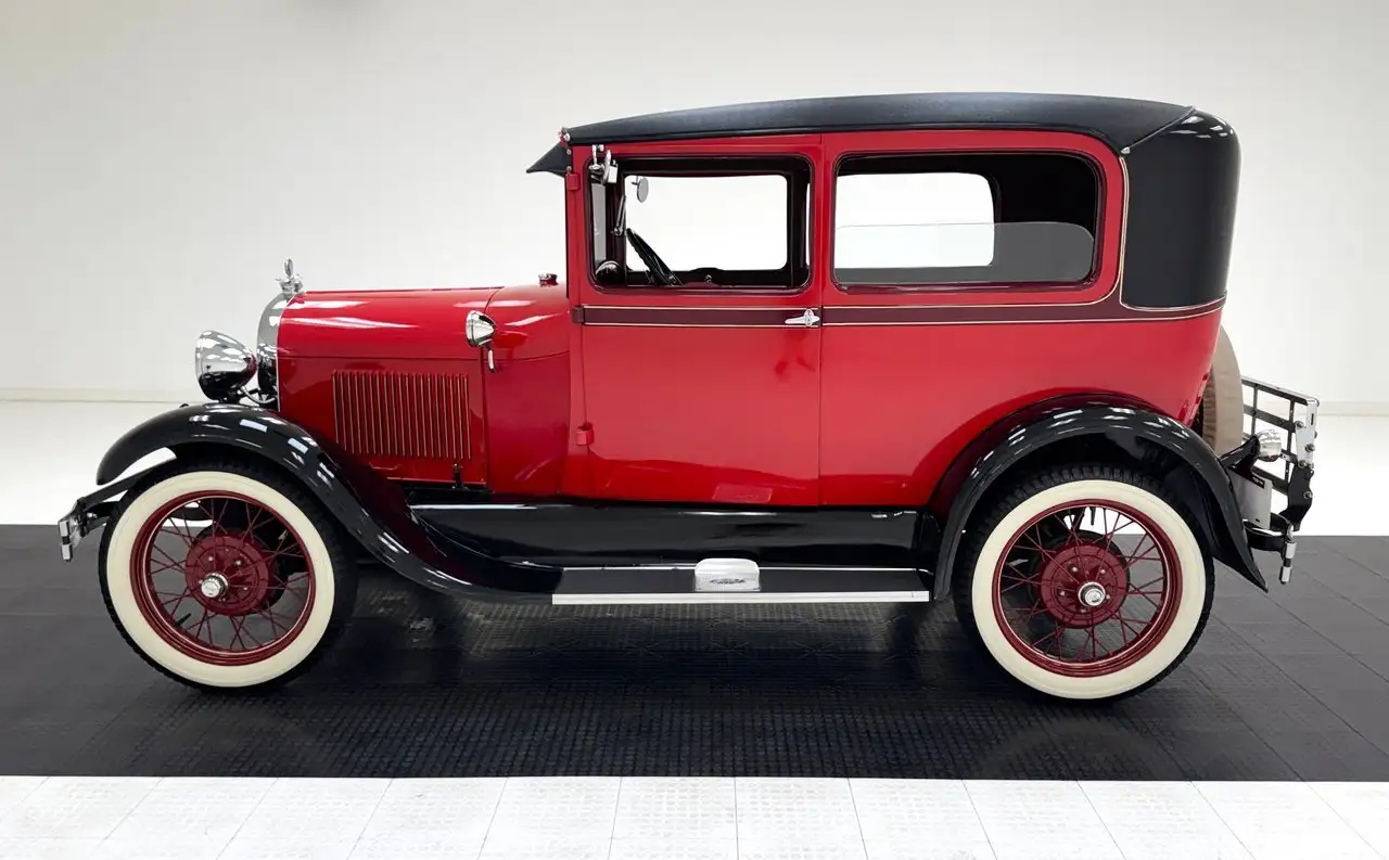 Ford Model A Tudor Sedan, foto 2