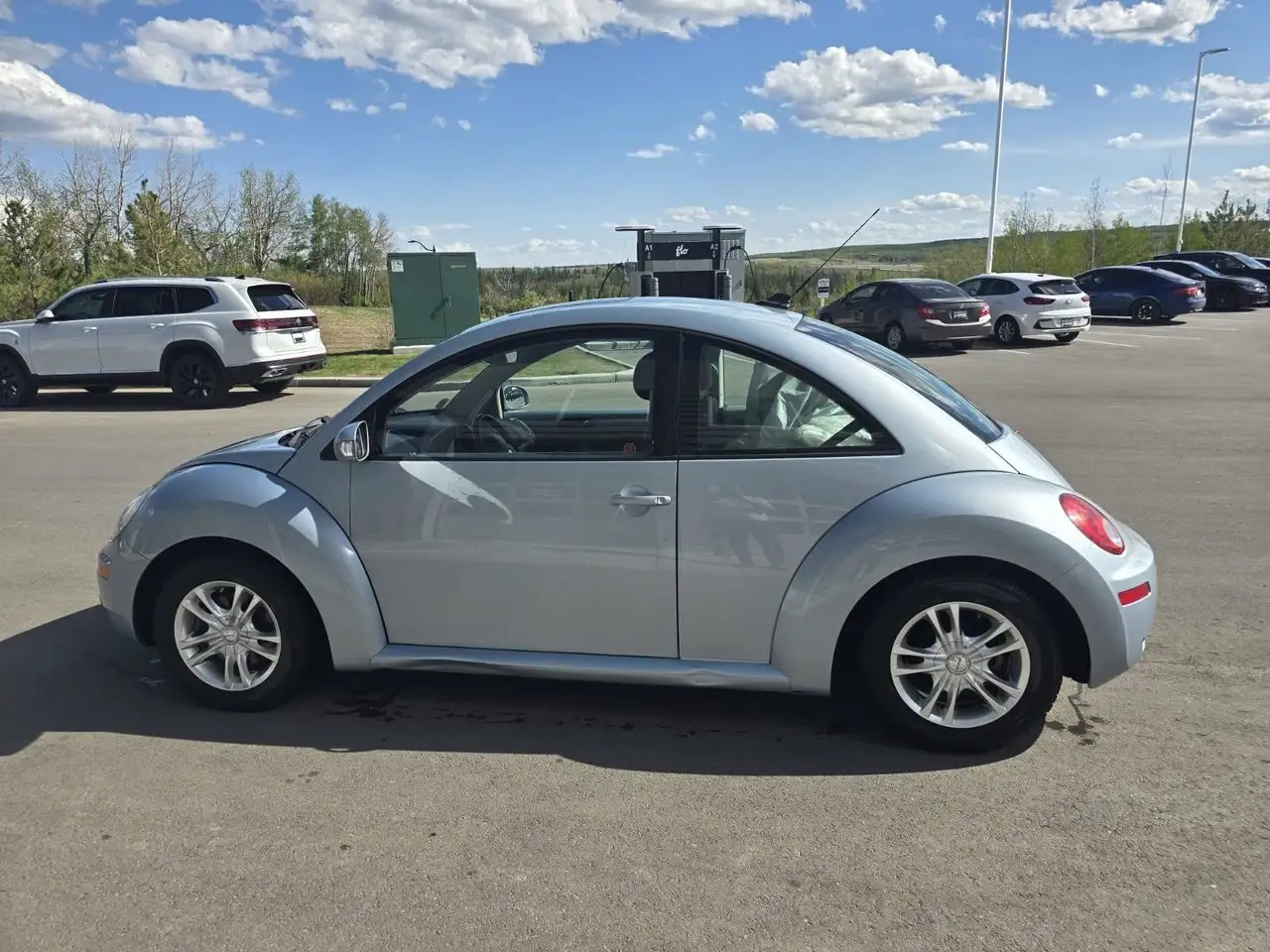 Volkswagen Beetle снимка Volkswagen Beetle
