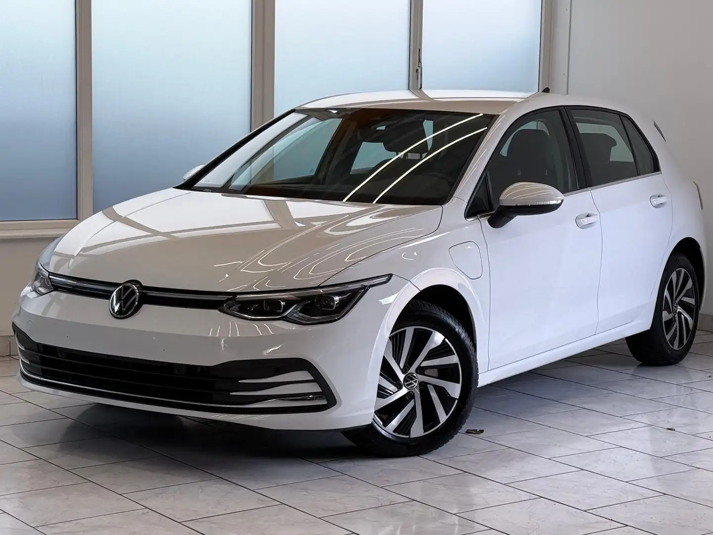 Volkswagen Golf 1.4 TSI PlugIn - CarPlay/ACC/Memory/LED Weiß - 2
