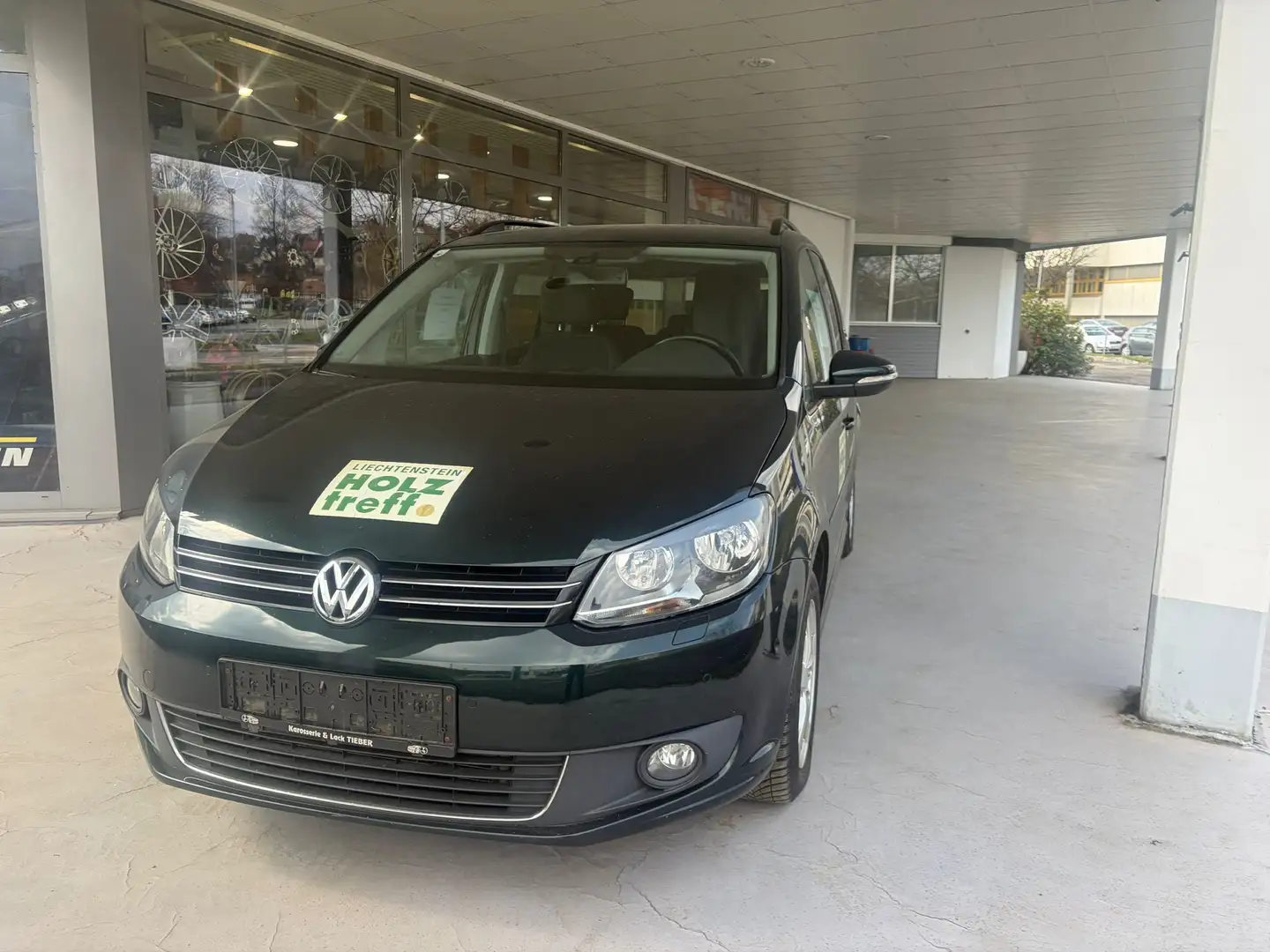 Volkswagen Touran Touran 4Friends 1,4 TSI EcoFuel 4Friends Grün - 1