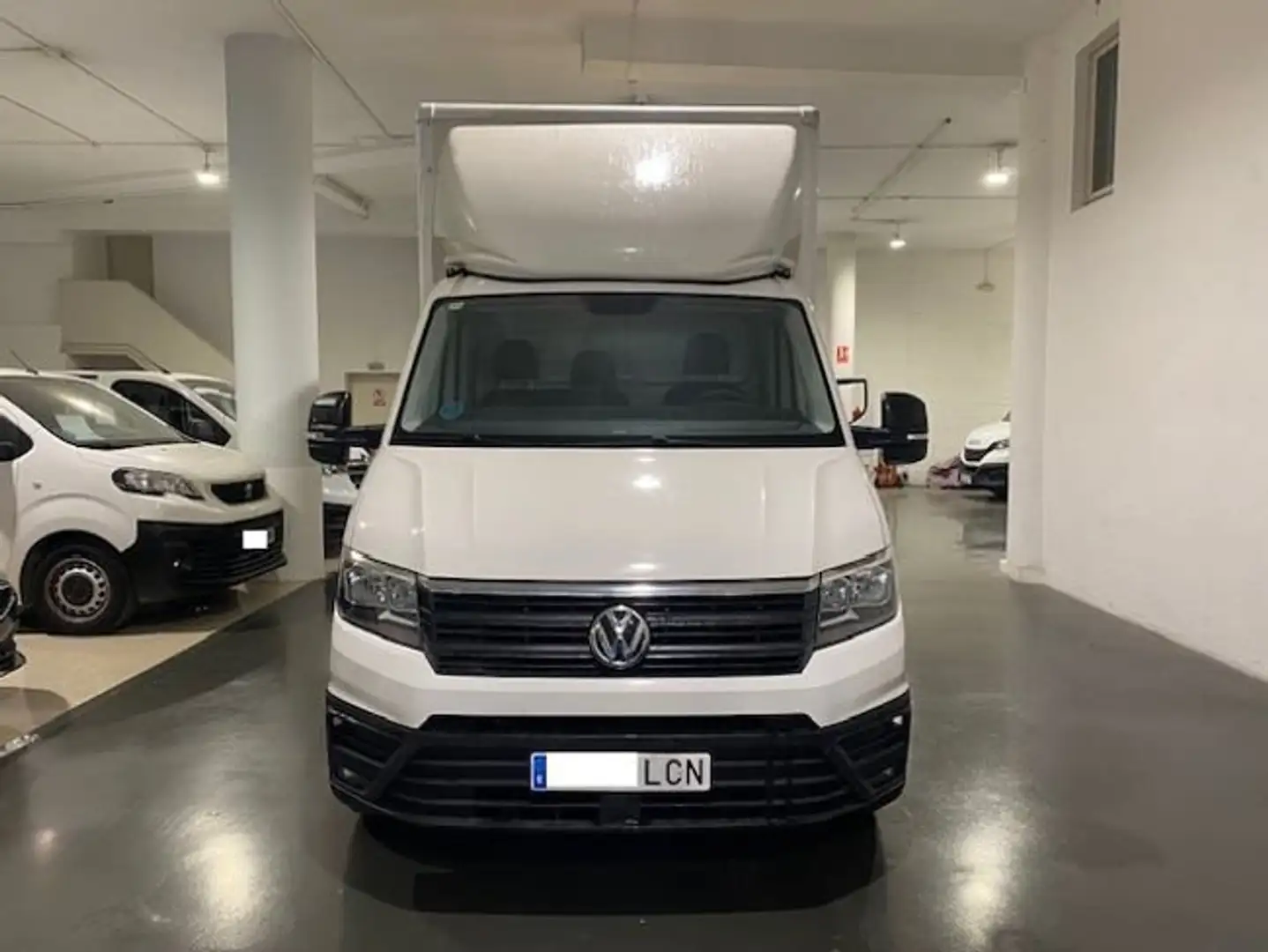 Volkswagen Crafter Ch. Cb. 2.0TDI SCR RWD 35 BL L4 103kW Fehér - 2