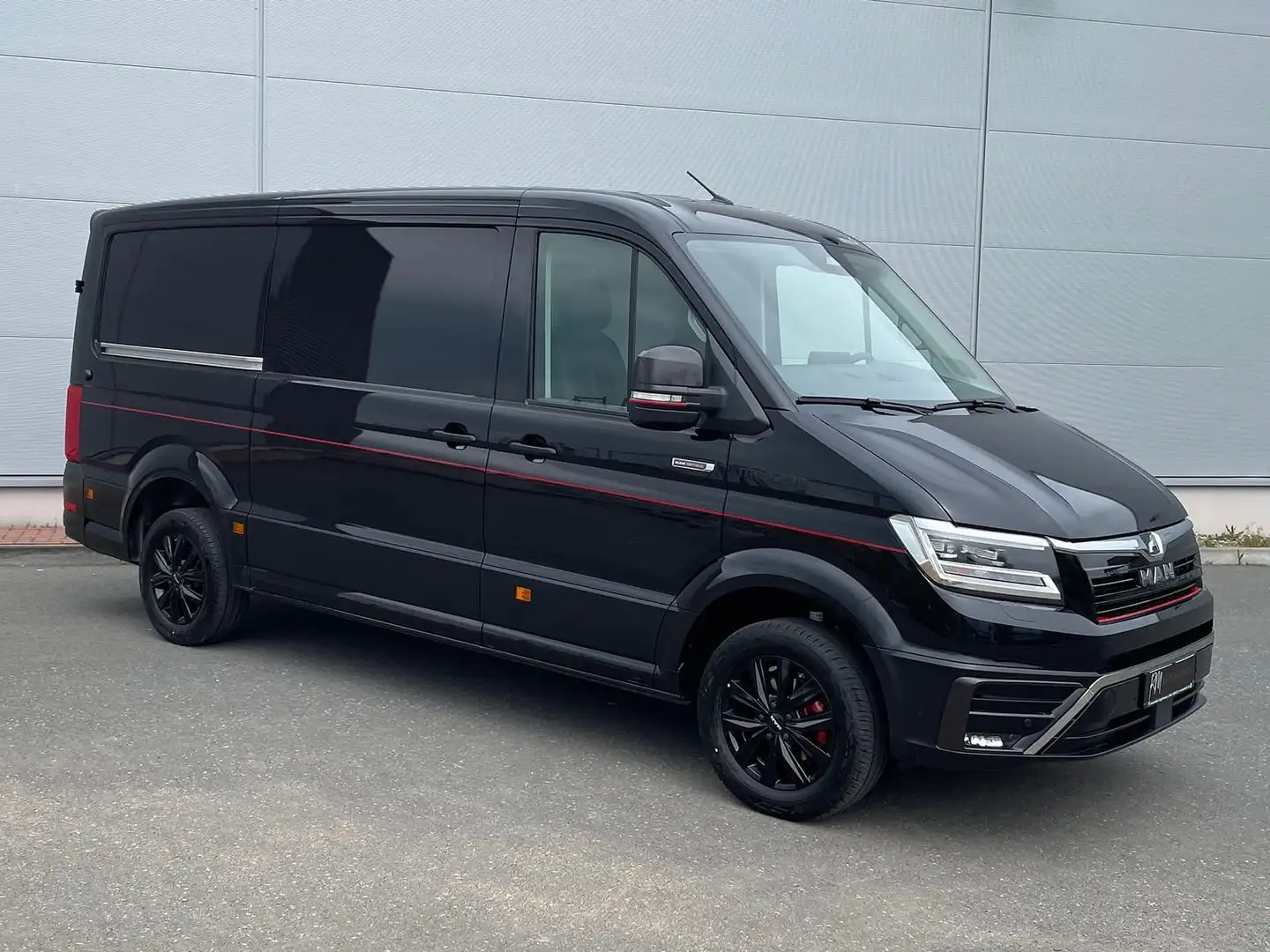 MAN TGE 3.200 L3H2 Kasten 4x4 Individual S ACC STHZ Negro - 2