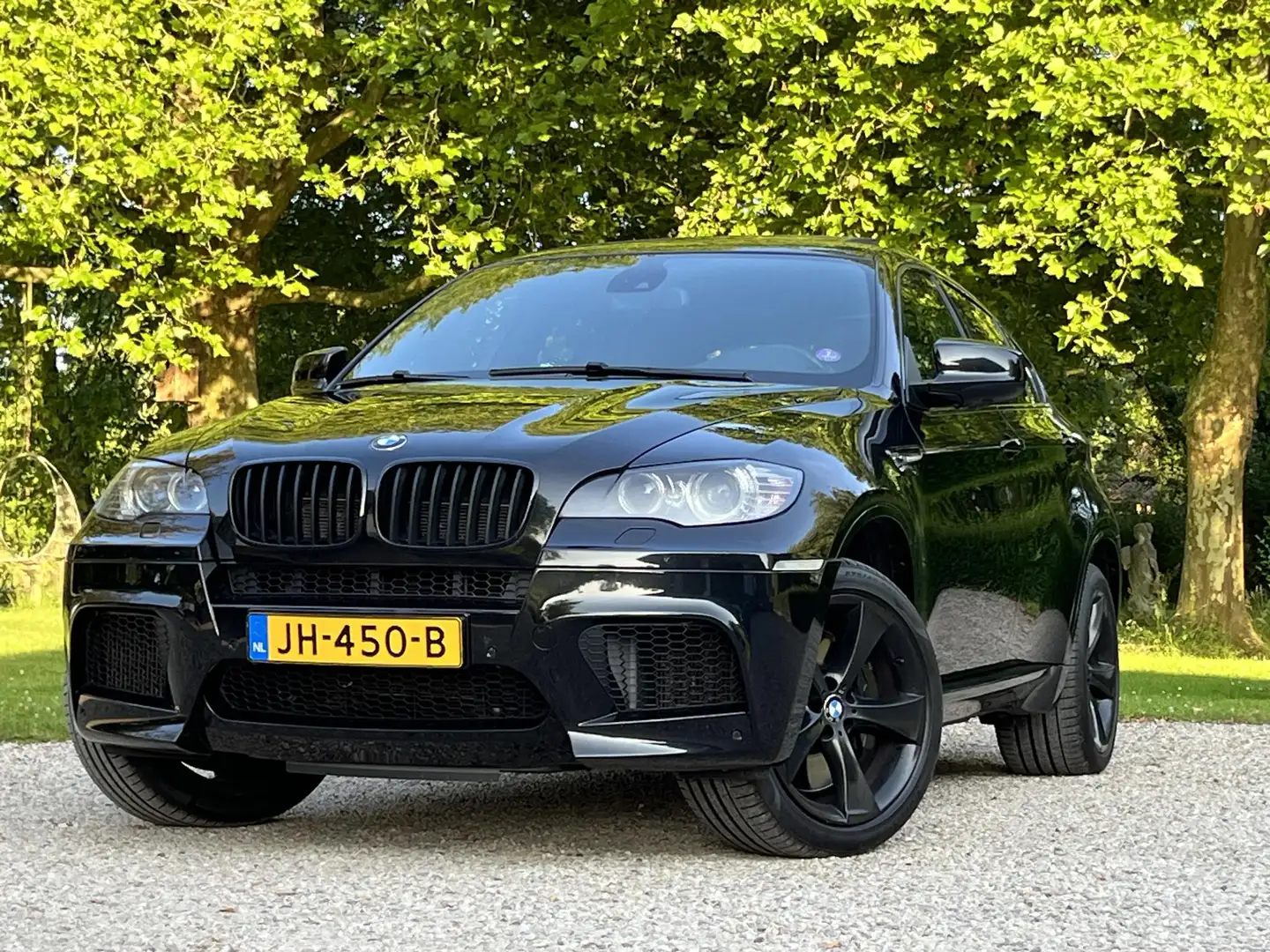 BMW X6 M 555 PK Zwart - 1