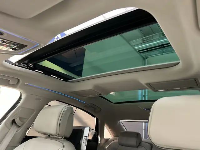 Audi A8 (4N) Hybrid Lang 60 TFSI e PHEV quattro AHK Ansicht 18