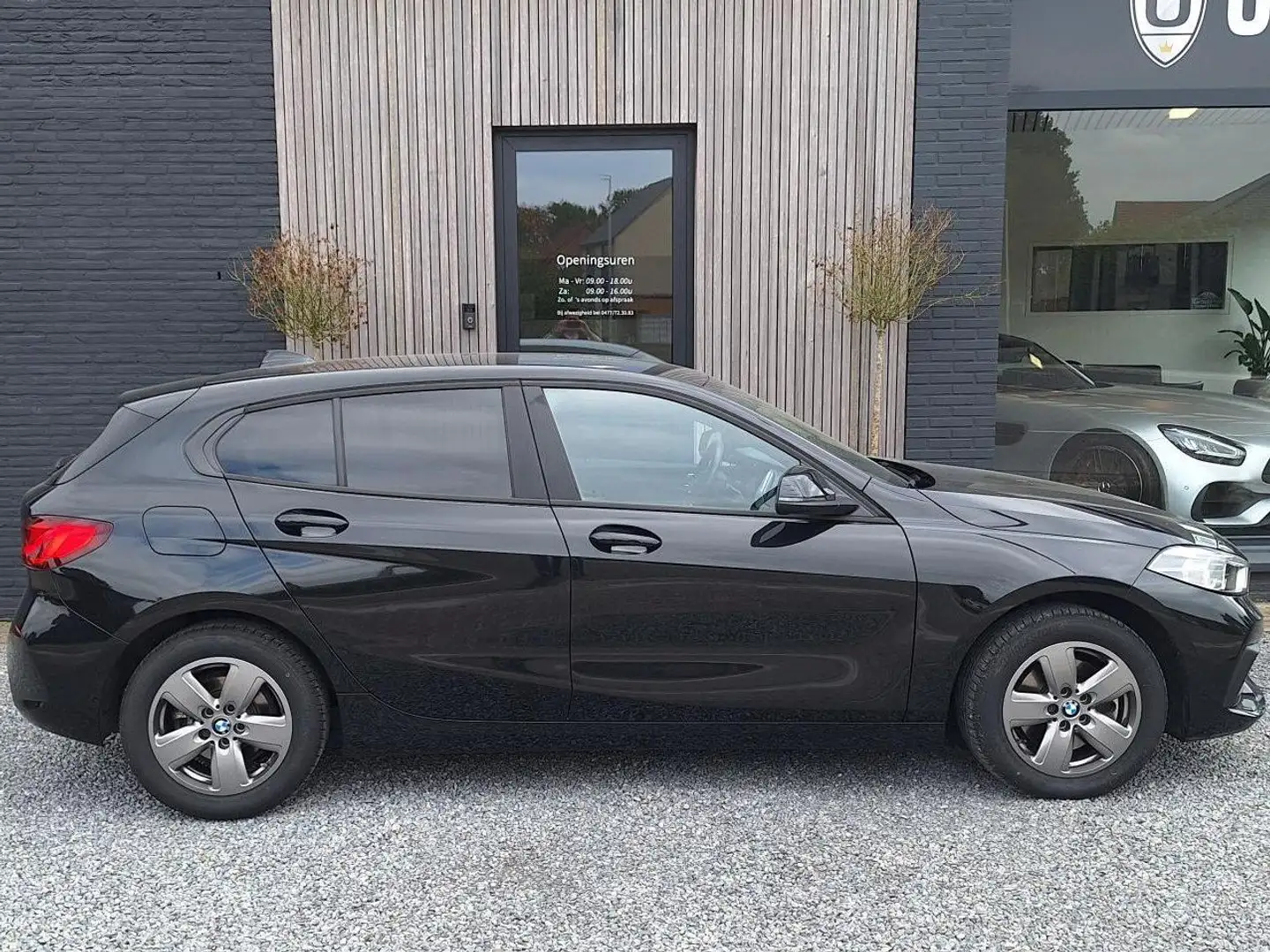 BMW 116 AUTOMAAT/NAVI/LED/VERW ZETELS/APS/PRIVACY GLASS Noir - 1