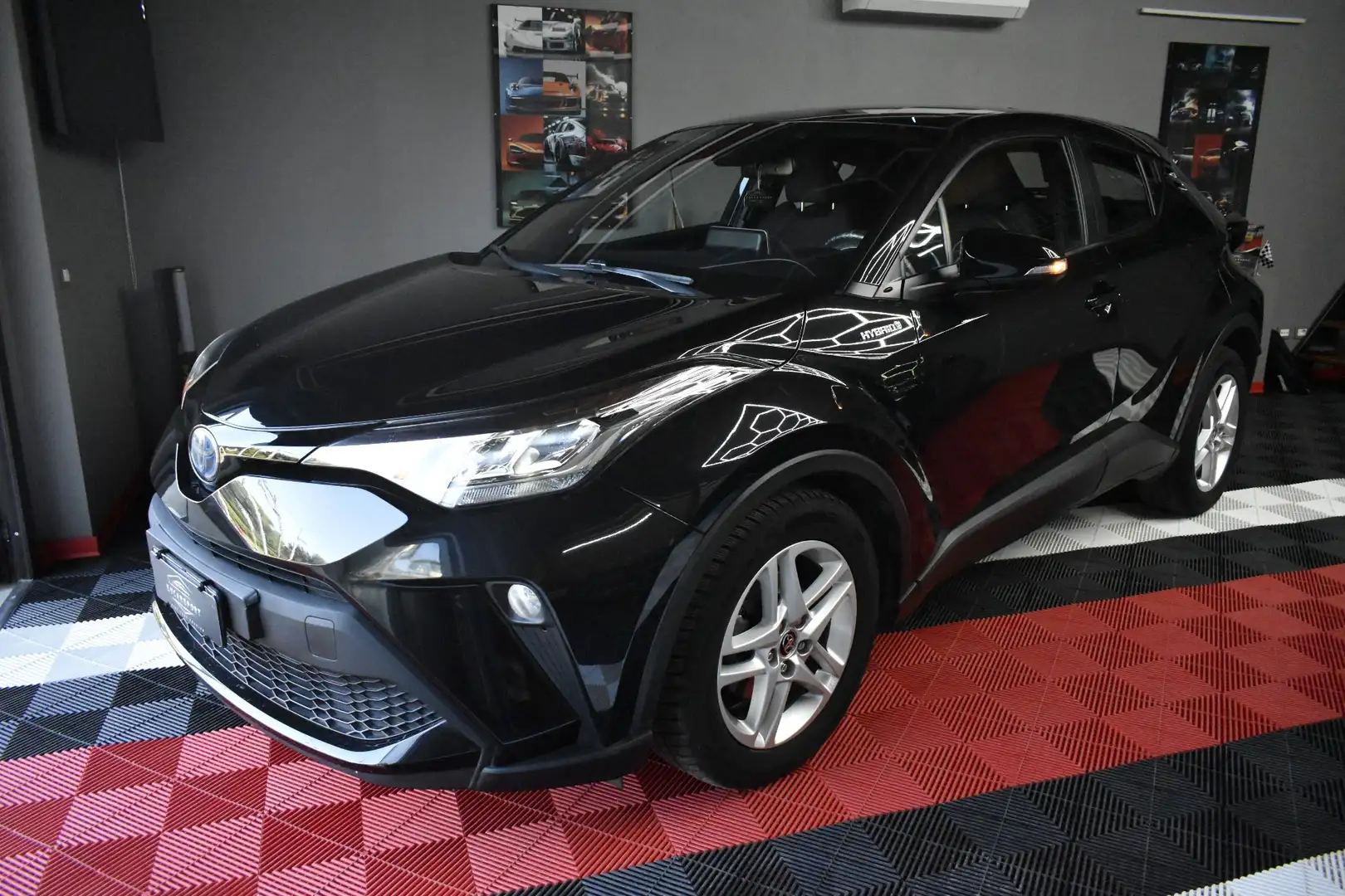 Toyota C-HR 1.8h Business Sport Utility e-cvt Hybrid 122 CV Nero - 1