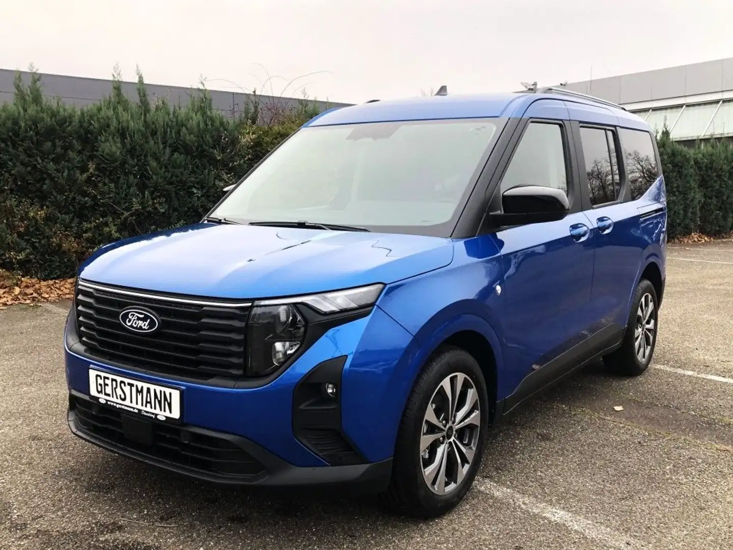 Ford Tourneo Courier 1.0 EcoBoost Aut. TITANIUM Winterpaket Blu/Azzurro - 1