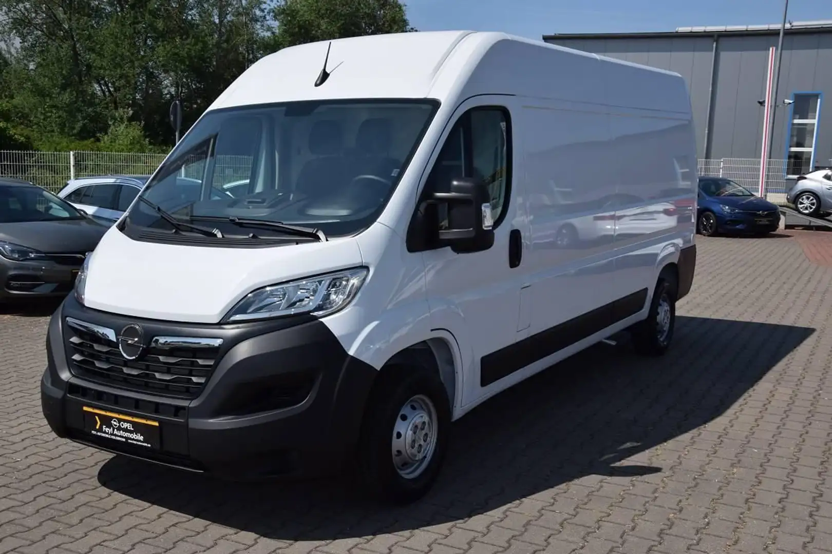 Opel Movano Cargo 2.2 Diesel L3H2 Blanc - 2