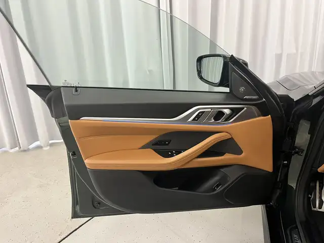 BMW I4 view 18