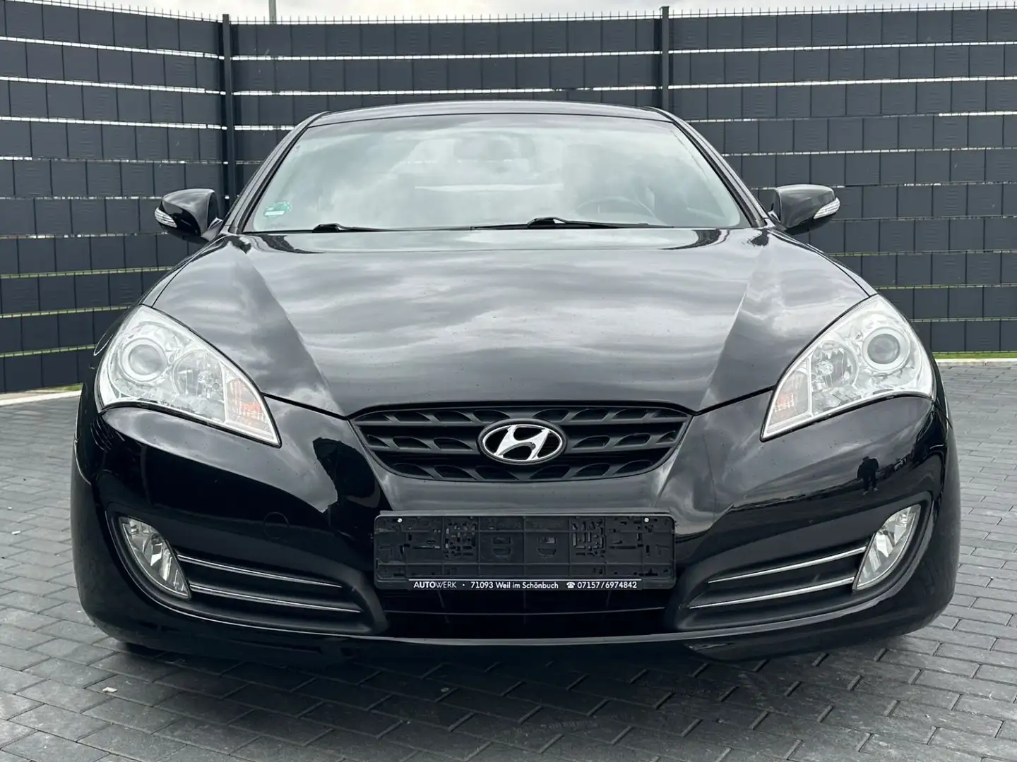 Hyundai Genesis 3.8 Coupé*AUTOMATIK*LEDER*SHZ*PDC* Schwarz - 2