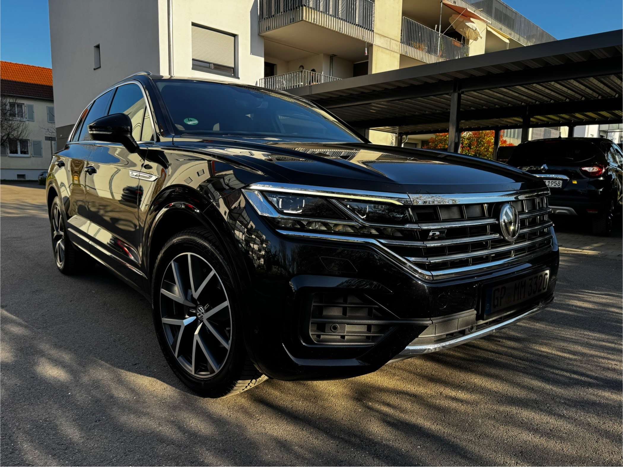 Second hand Volkswagen Touareg 3.0 TDI