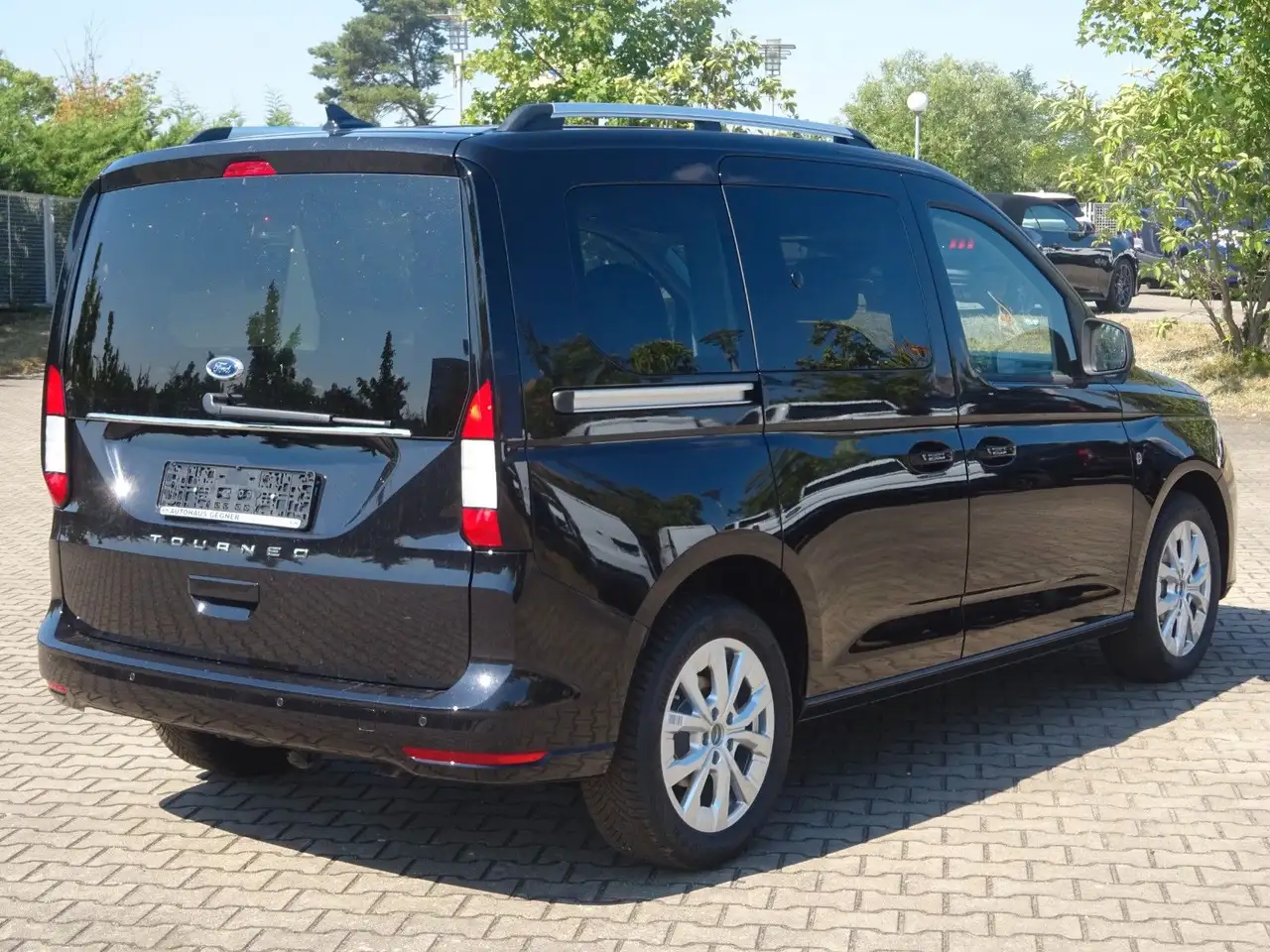 Ford Tourneo 2026 — фото 8