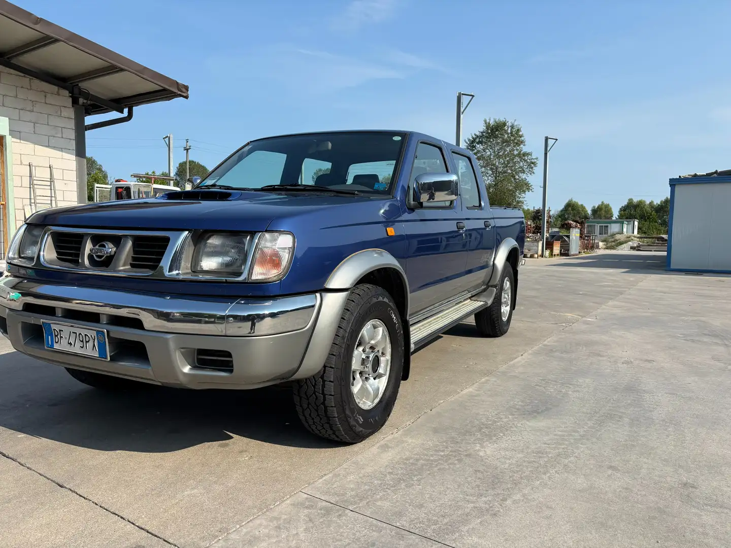 Nissan Navara Double Cab Navara 2500 Autocarro Mavi - 1